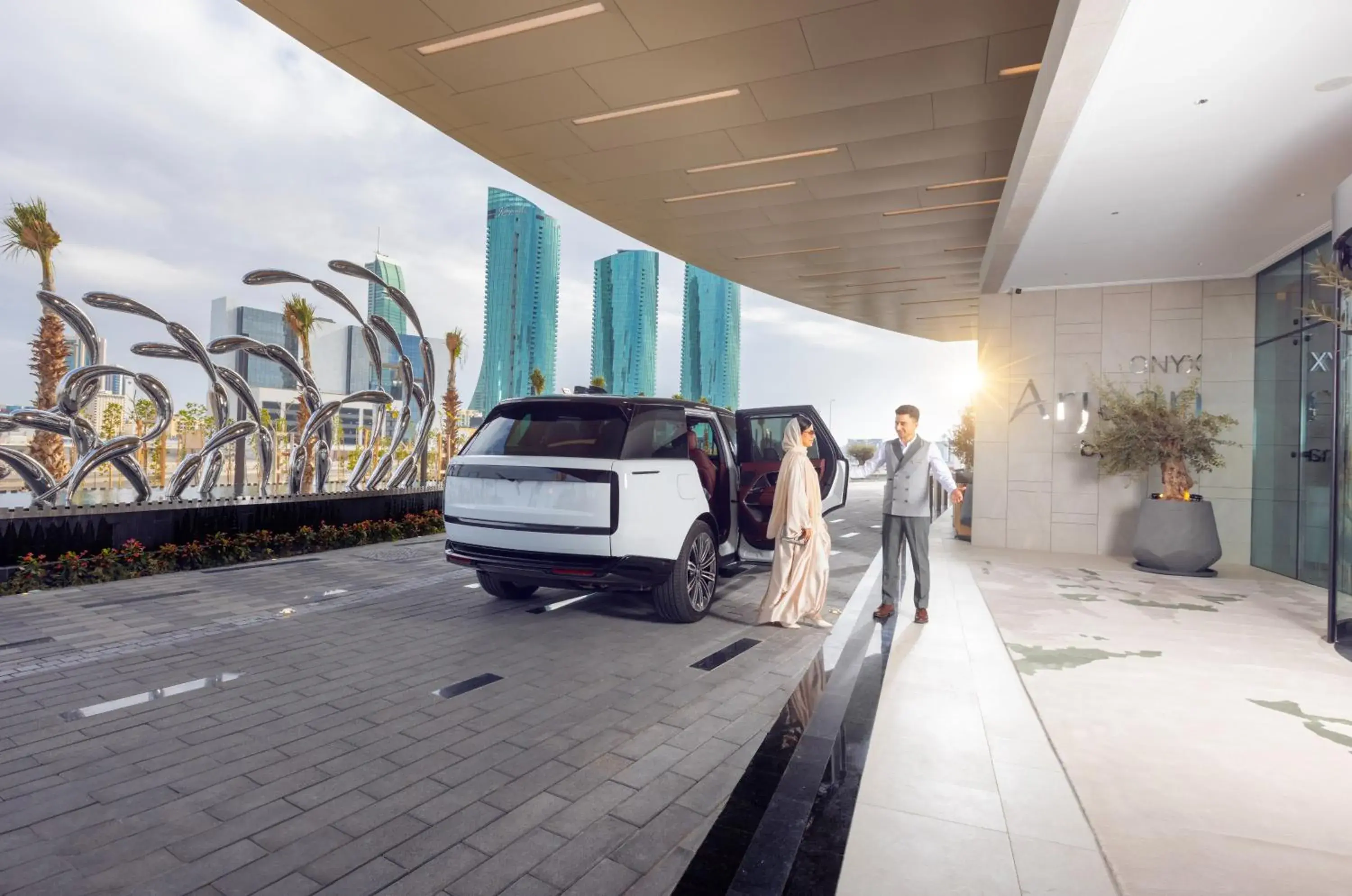 Facade/entrance in Onyx Rotana Facade/entrance in Onyx Rotana