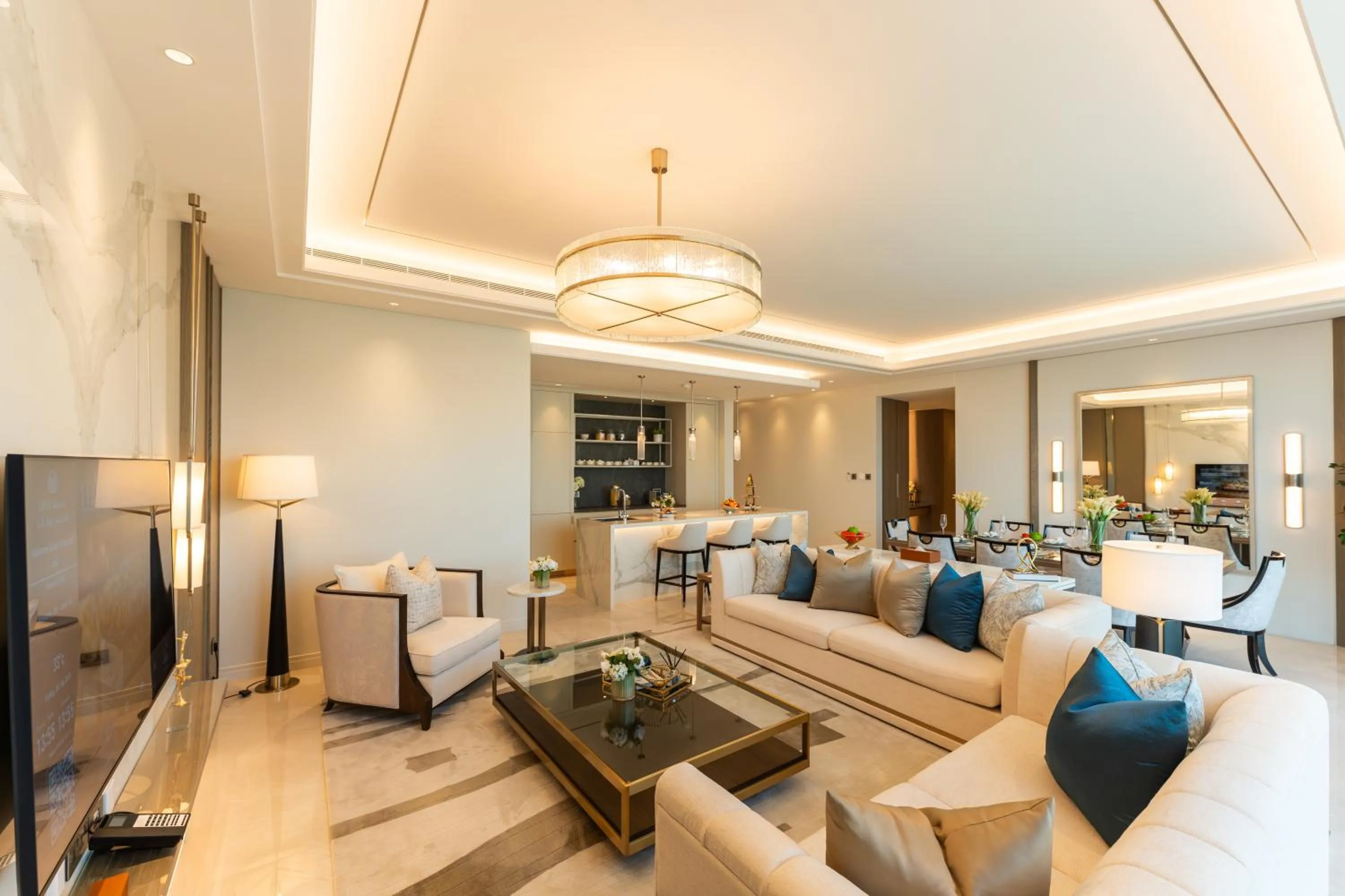 Seating area in Onyx Rotana