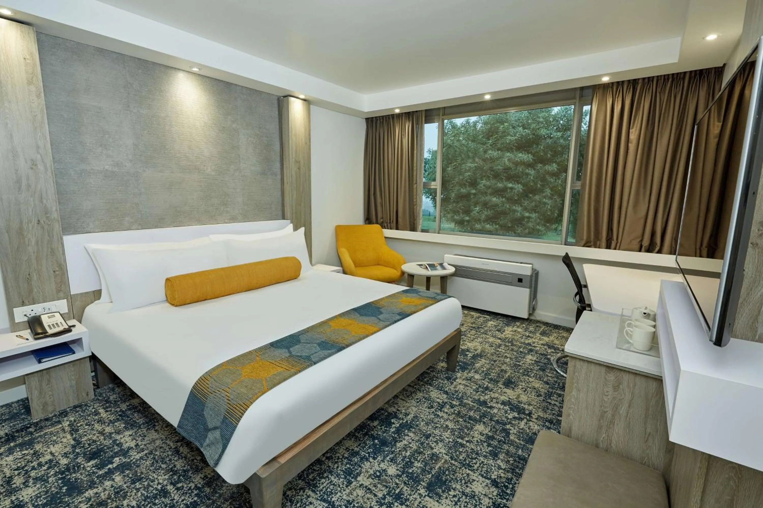 Bed in Garden Court Mthatha