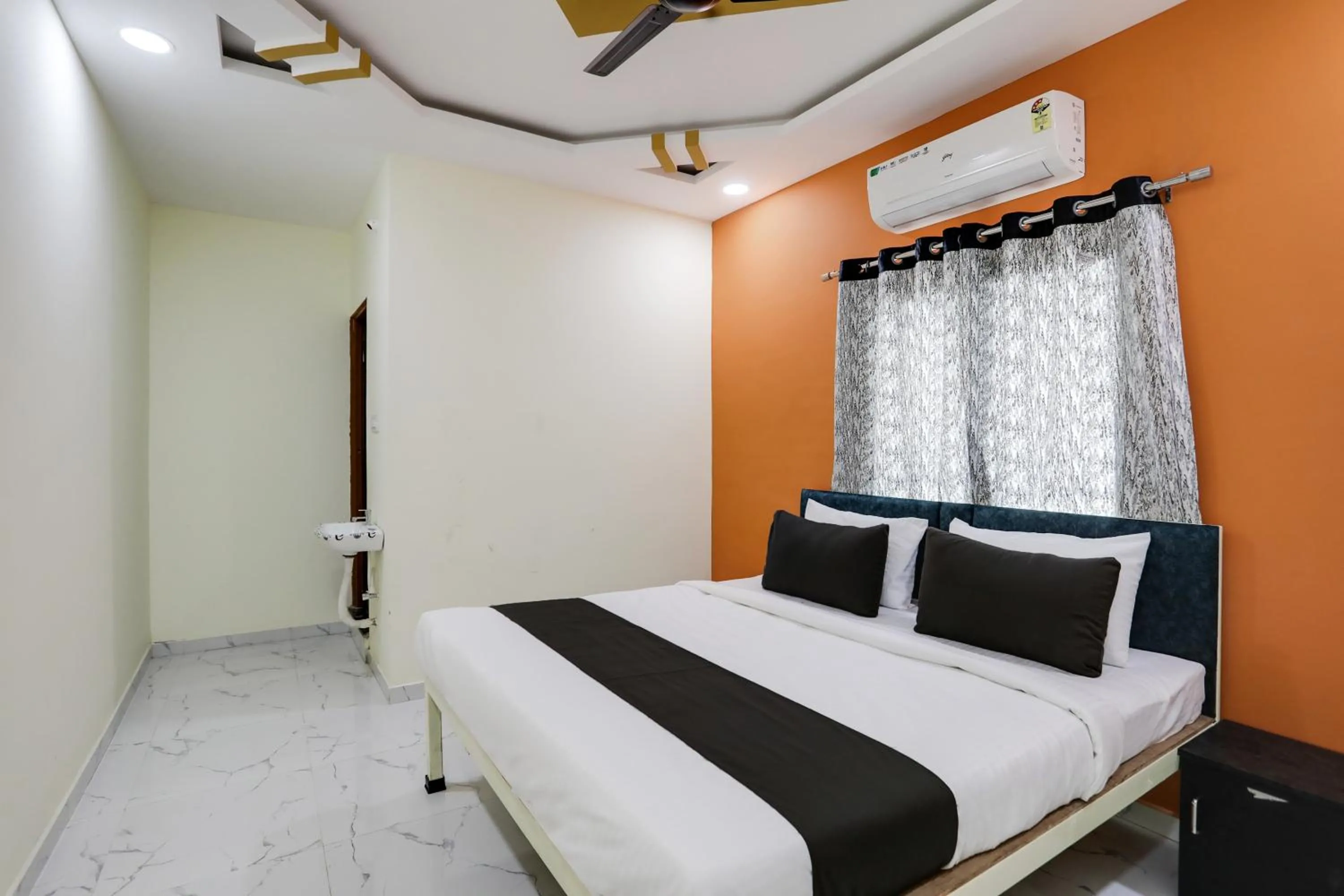 Hotel O Sky View Stay In