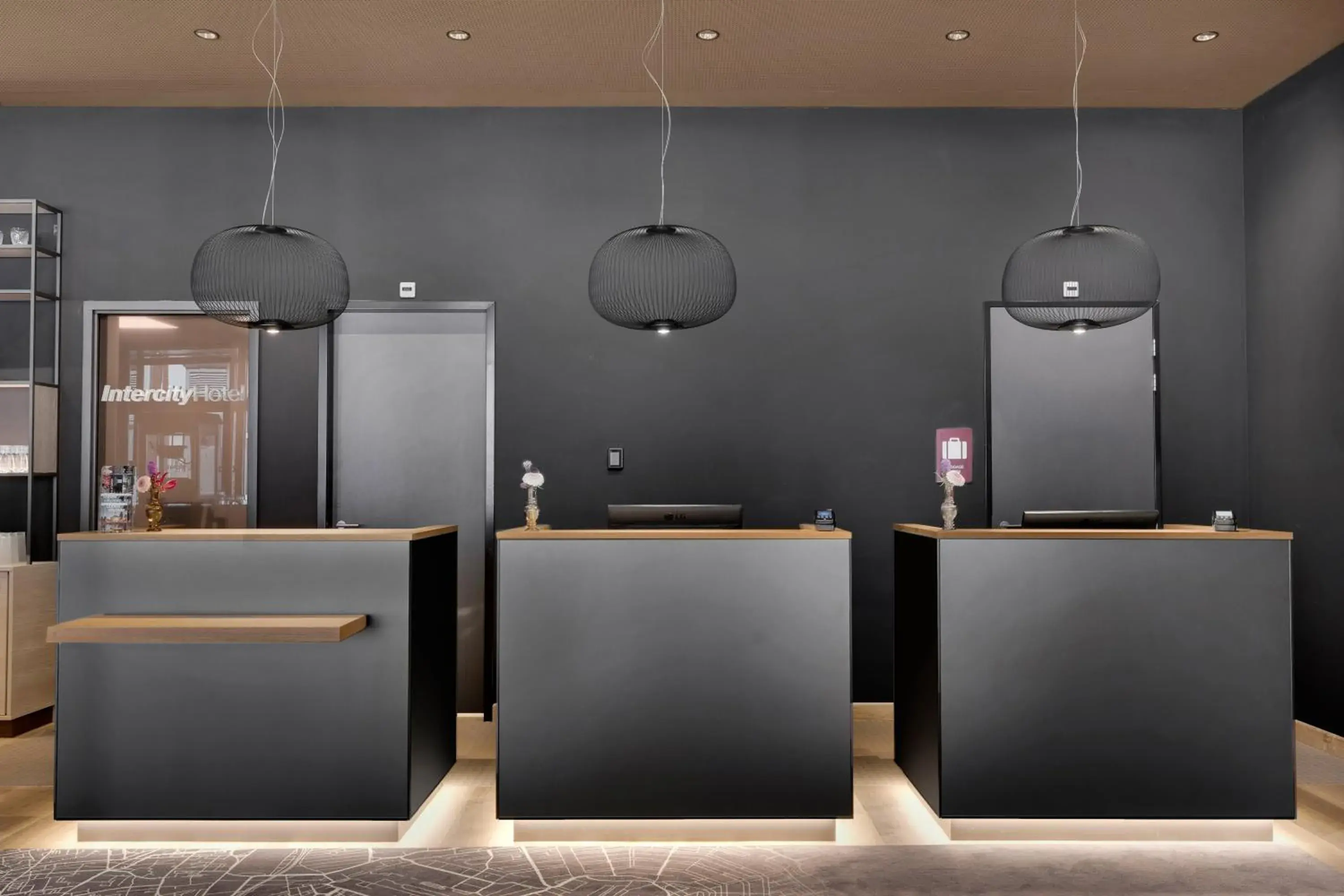 Lobby or reception in IntercityHotel Leiden Lobby or reception in IntercityHotel Leiden