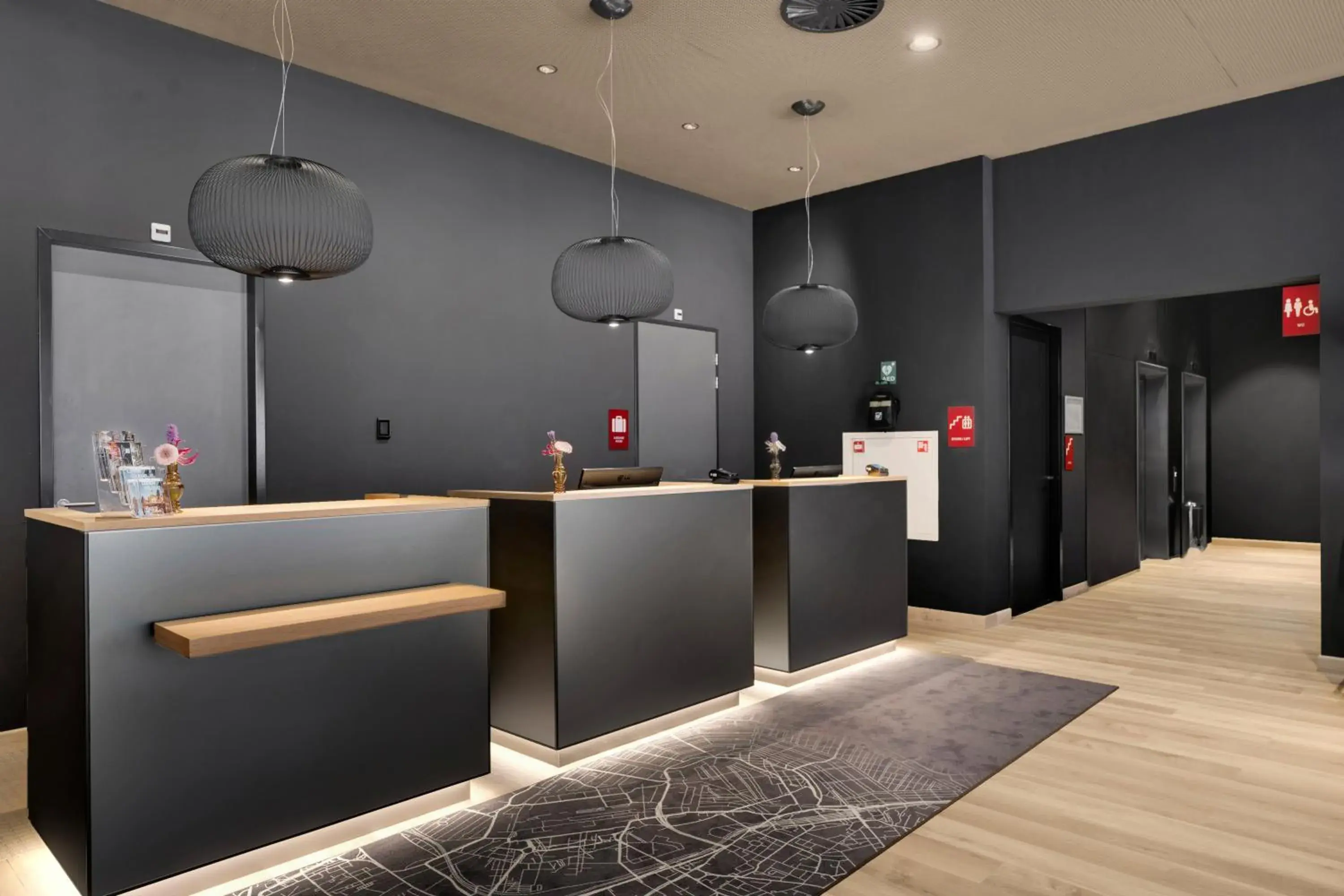 Lobby or reception in IntercityHotel Leiden Lobby or reception in IntercityHotel Leiden