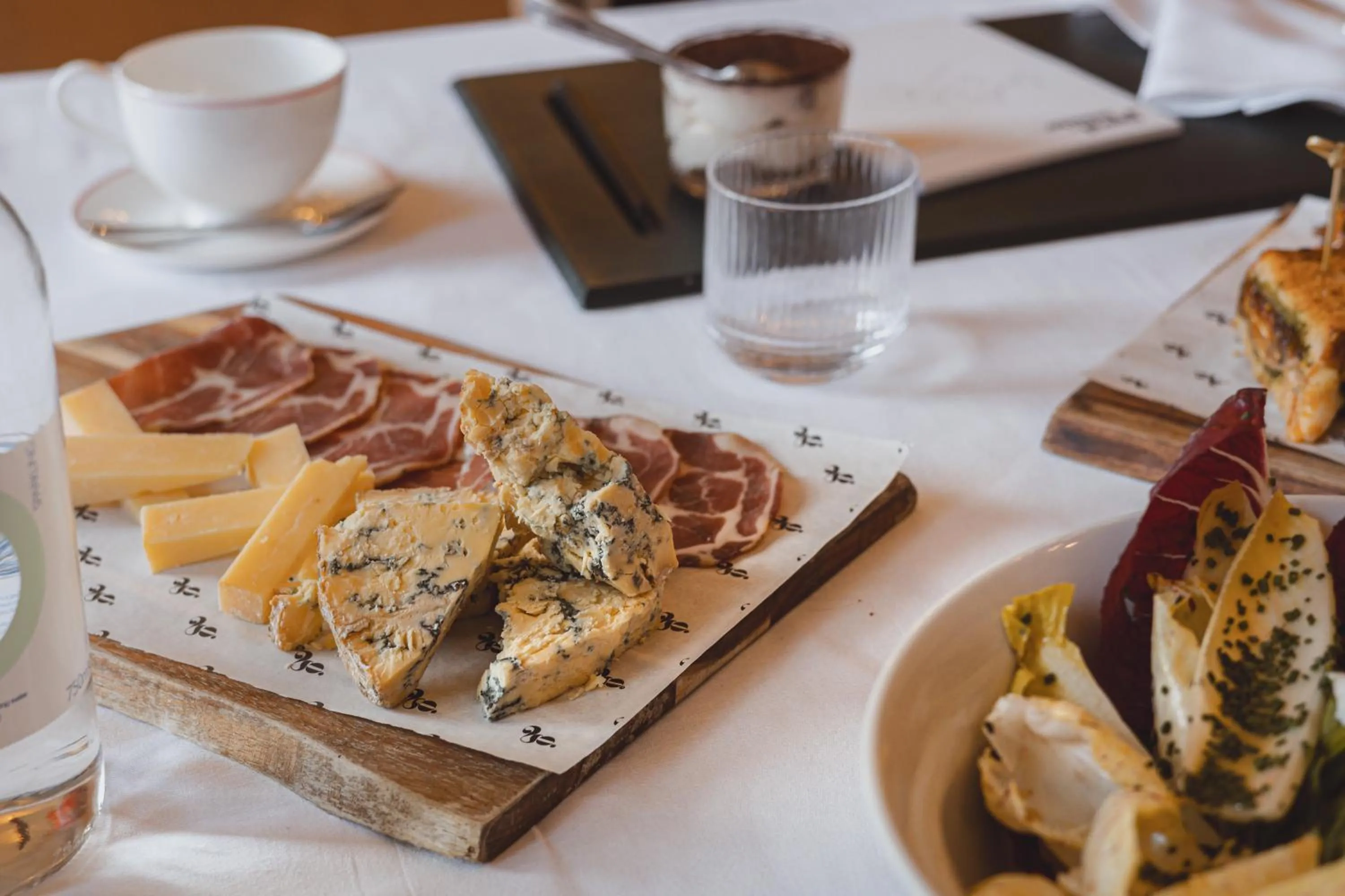 Food and drinks in No 15 by GuestHouse, Bath