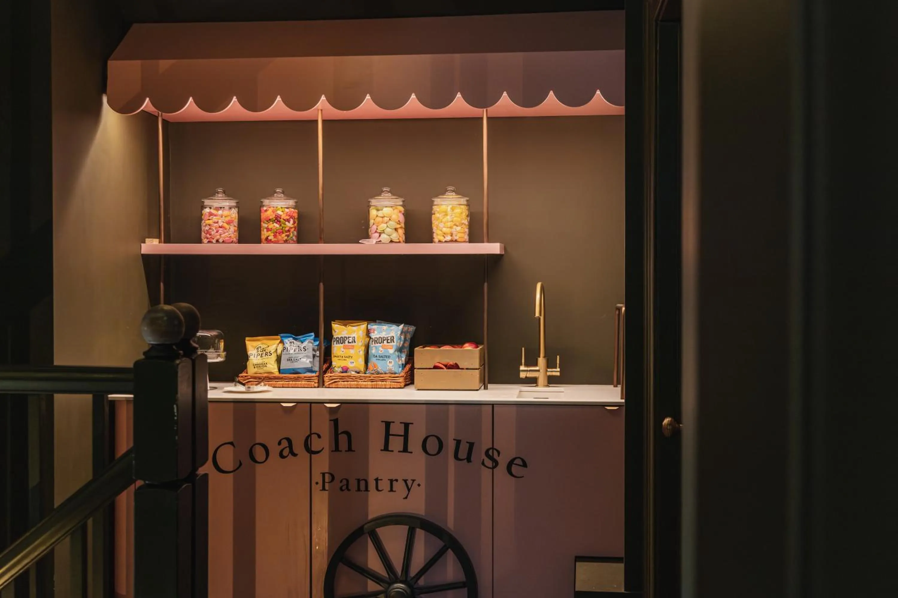 room service in No 15 by GuestHouse, Bath