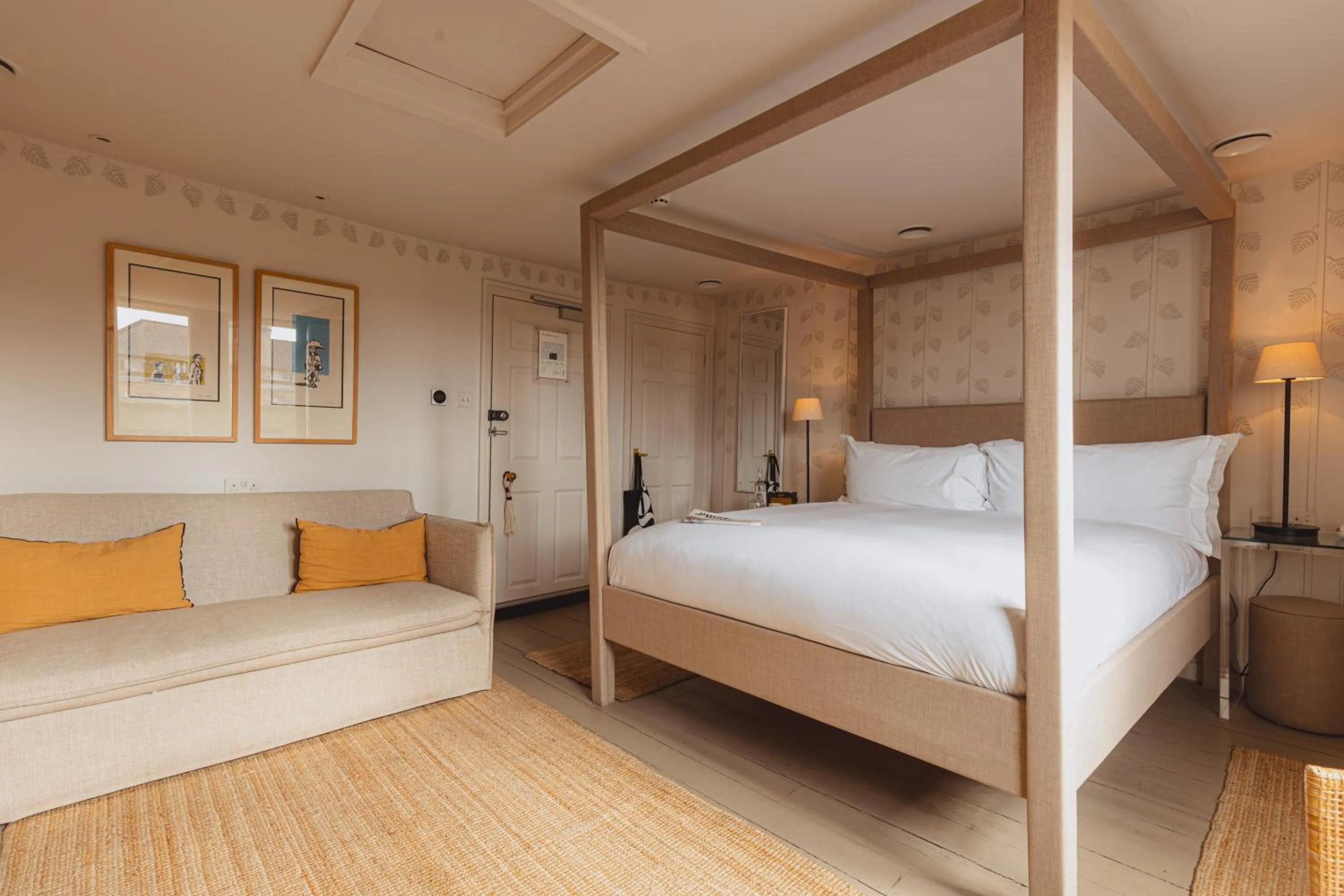 Bed in No 15 by GuestHouse, Bath