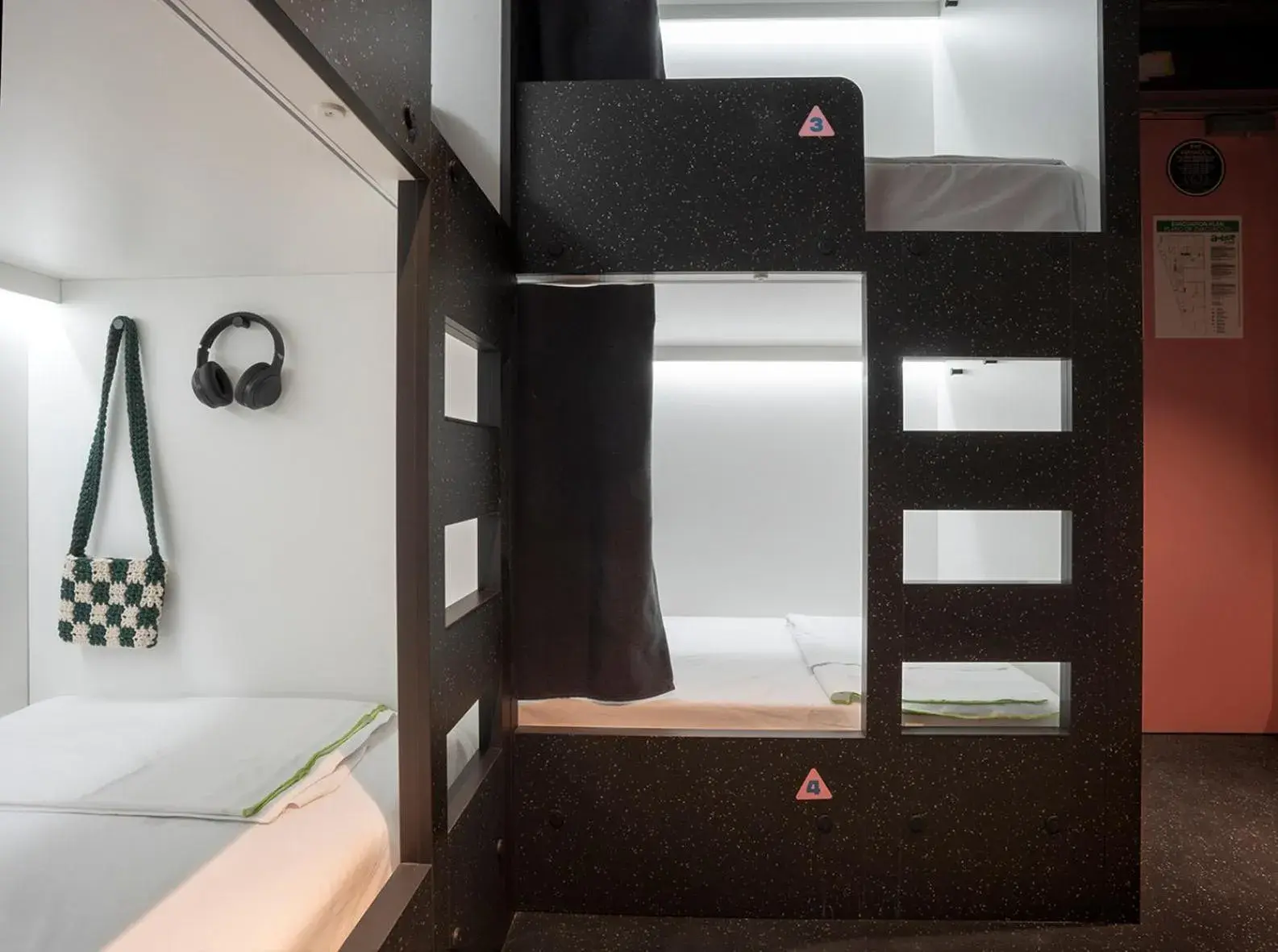 Bed in AMISTAT City Hostel Barcelona Bed in AMISTAT City Hostel Barcelona