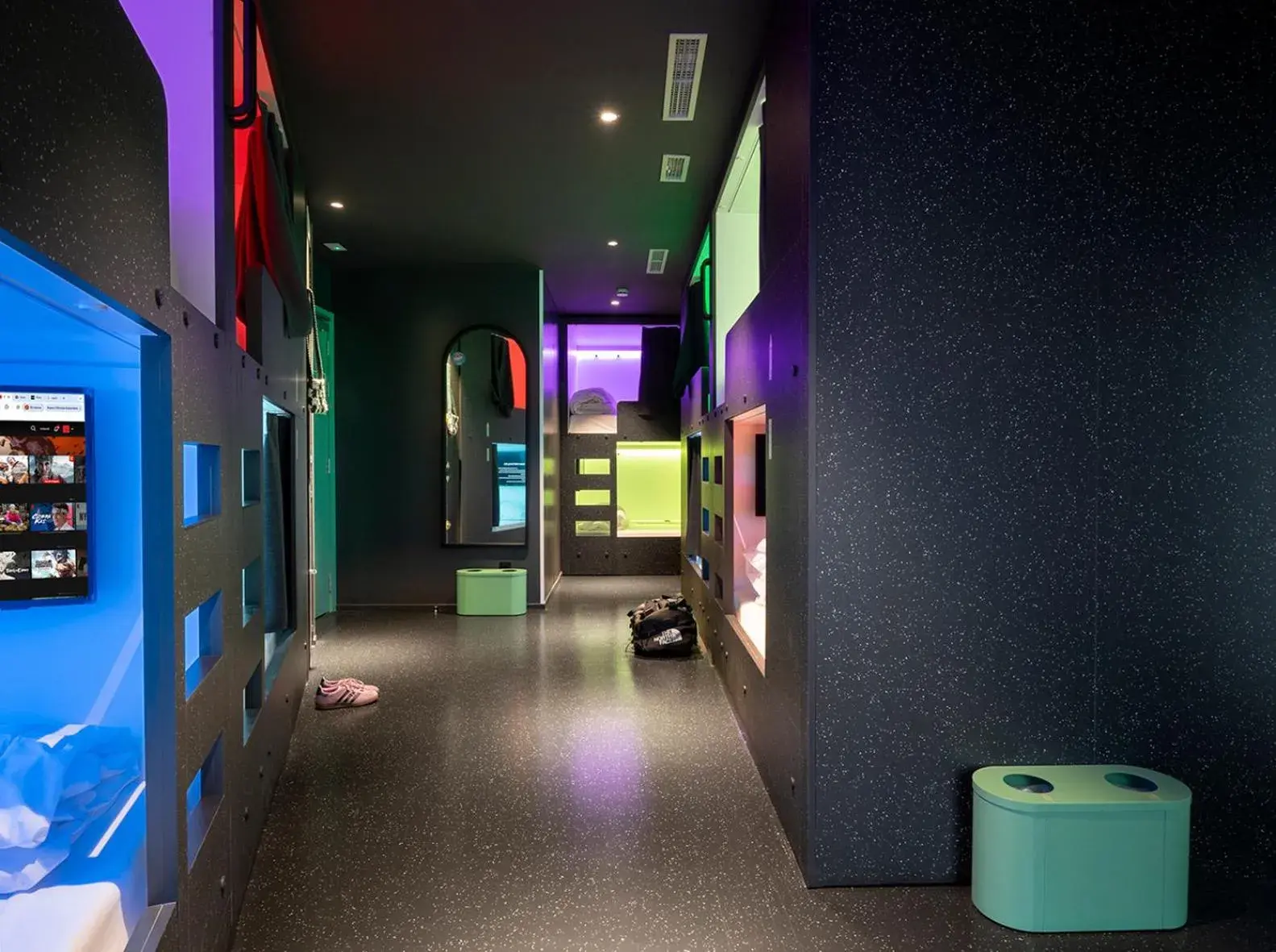 bunk bed in AMISTAT City Hostel Barcelona bunk bed in AMISTAT City Hostel Barcelona