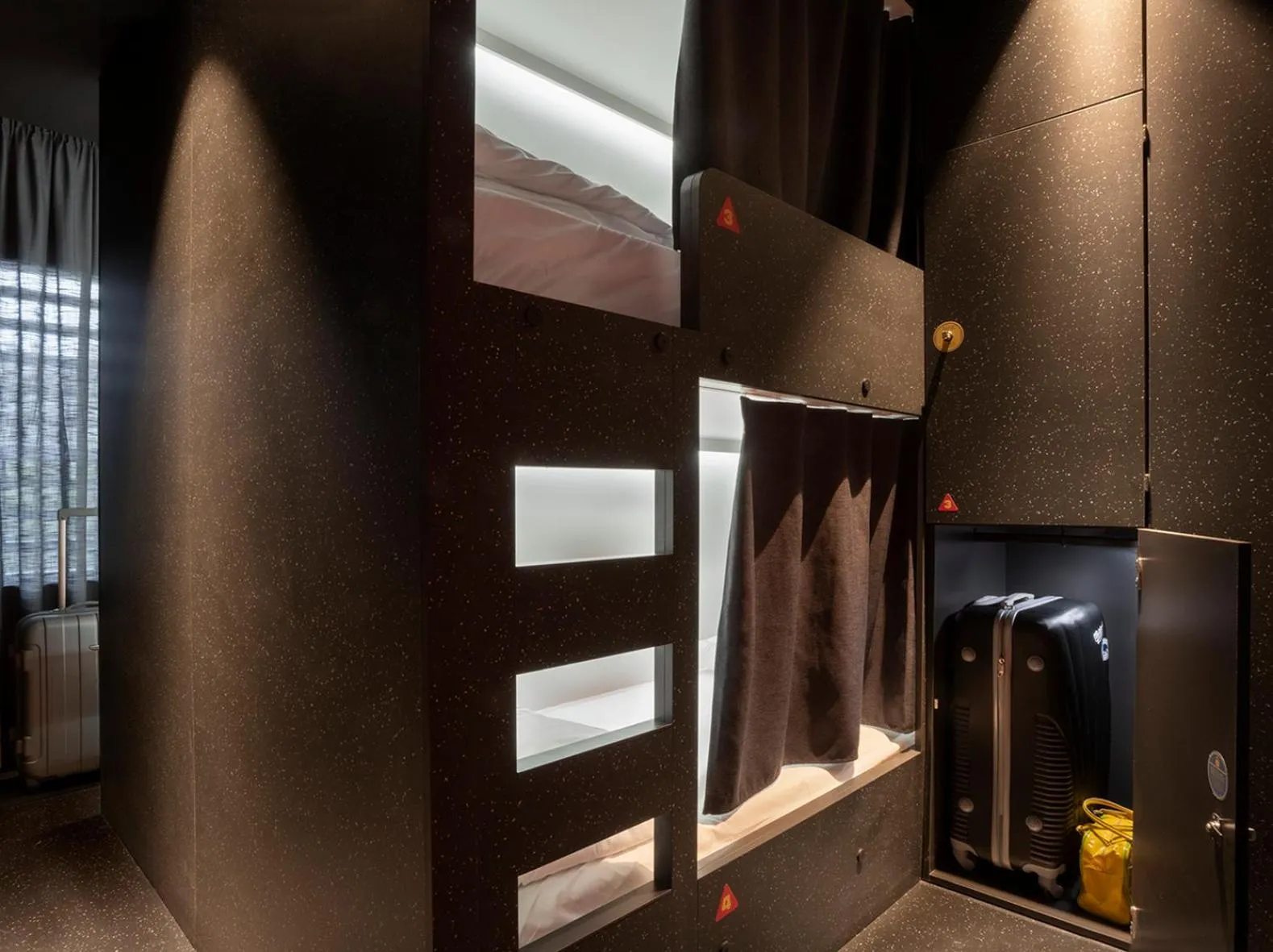 bunk bed, Bed in AMISTAT City Hostel Barcelona