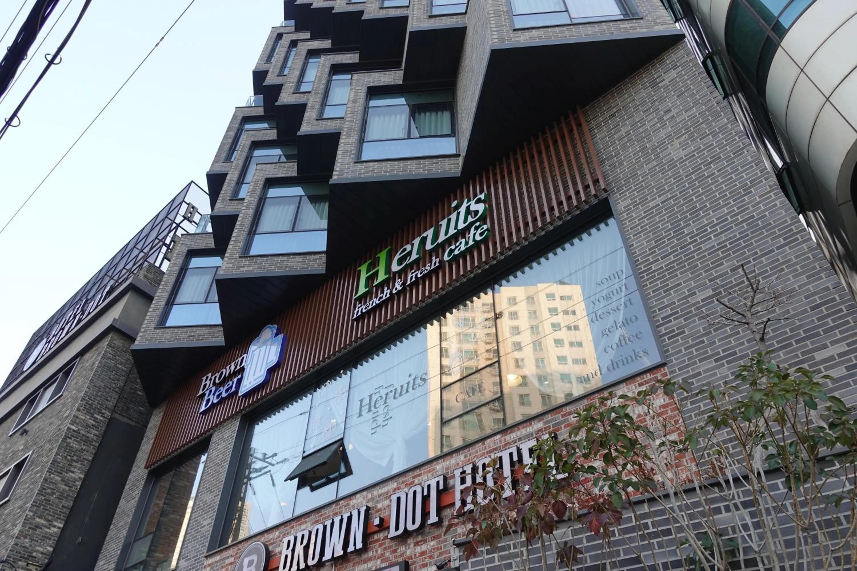 Brown Dot Hotel Masan Yangduck