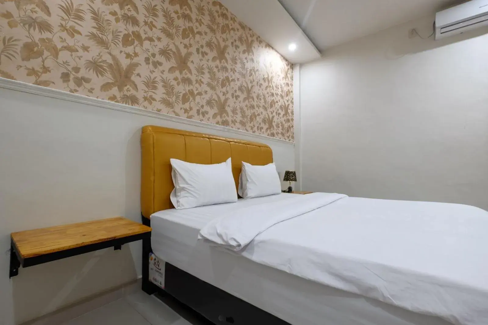 Bedroom, Bed in Grand Mulia Hotel Kisaran Bedroom, Bed in Grand Mulia Hotel Kisaran