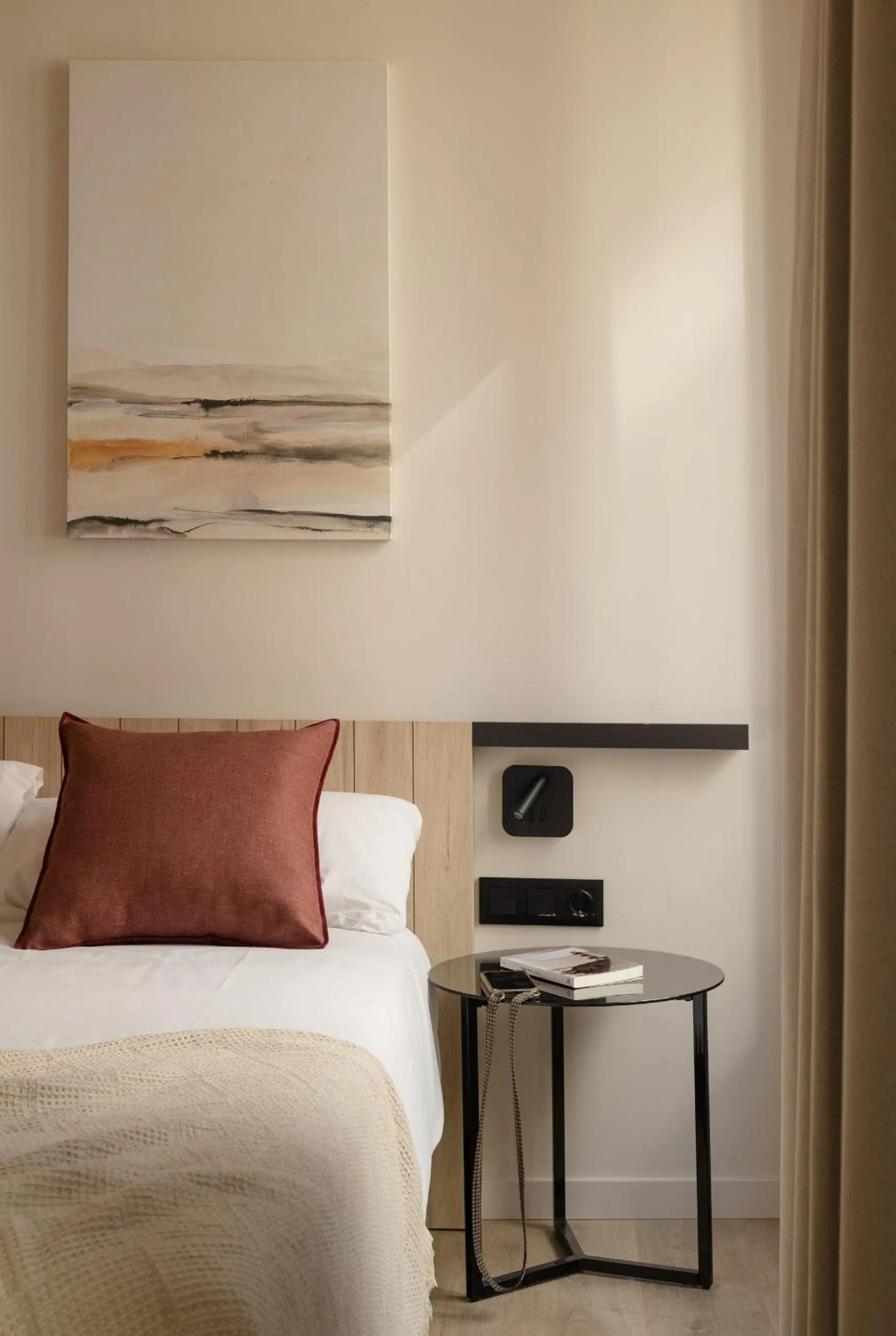 Bed in Líbere Bilbao Ledesma