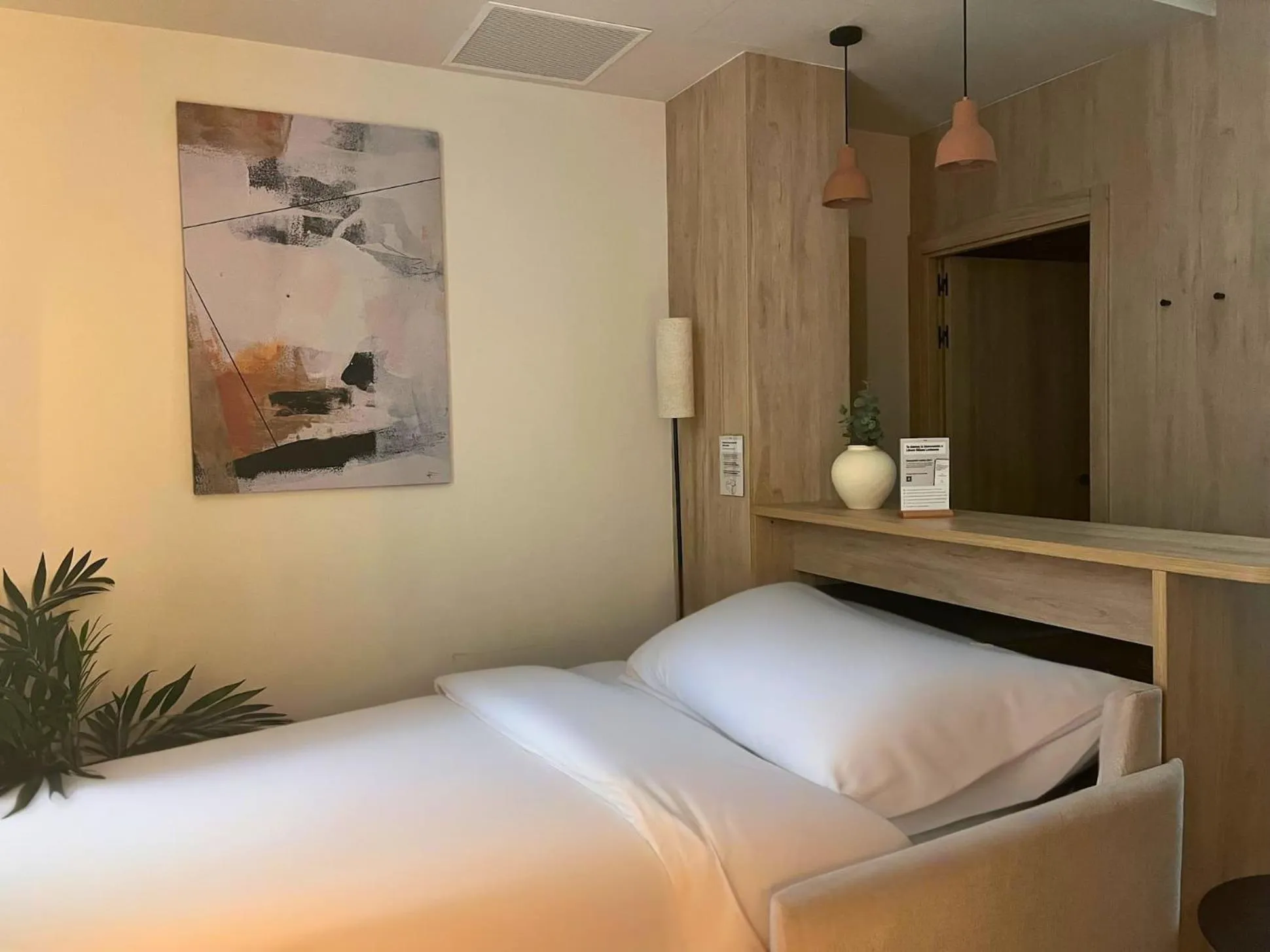 Bed in Líbere Bilbao Ledesma