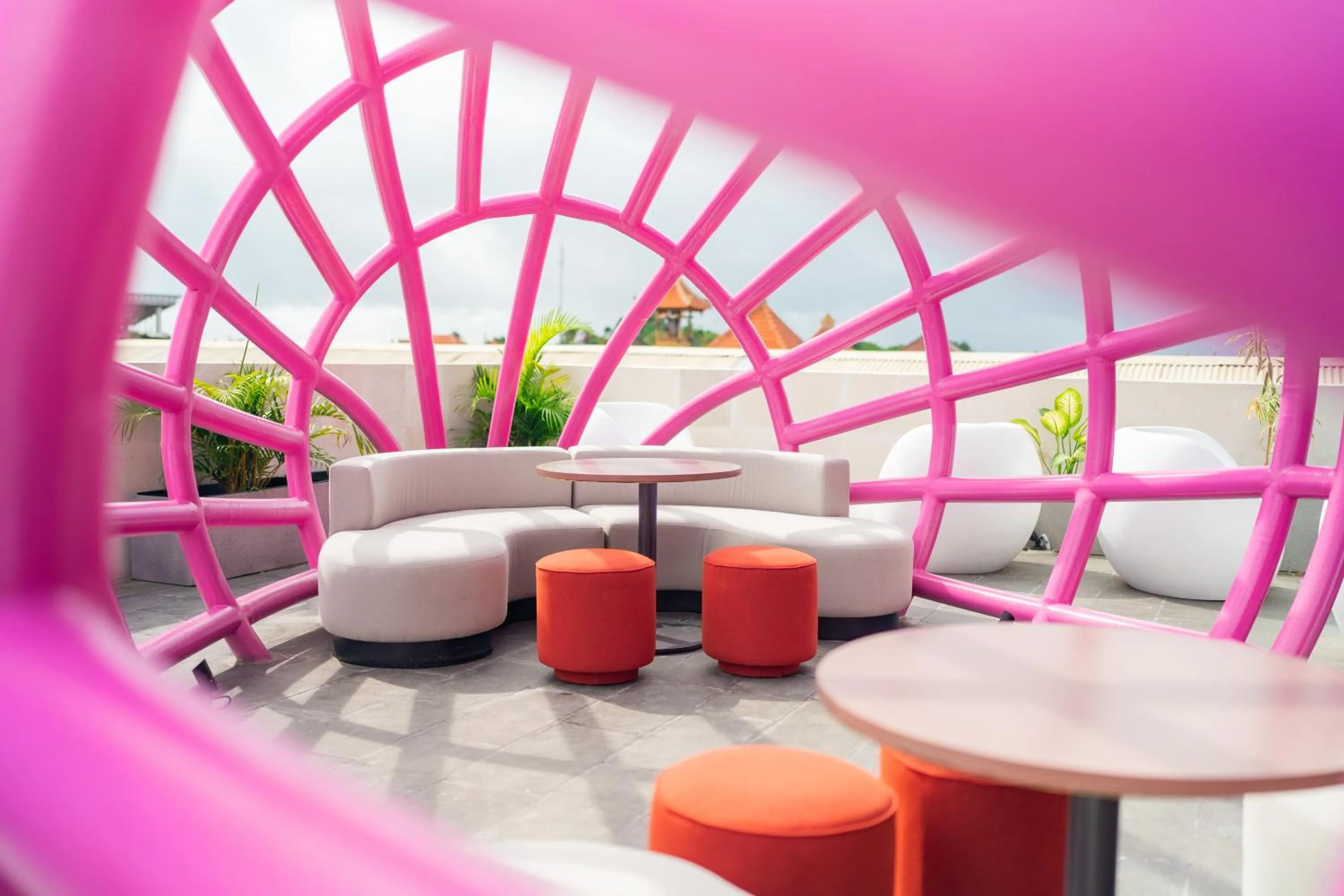 Lounge or bar in voco Bali Seminyak by IHG