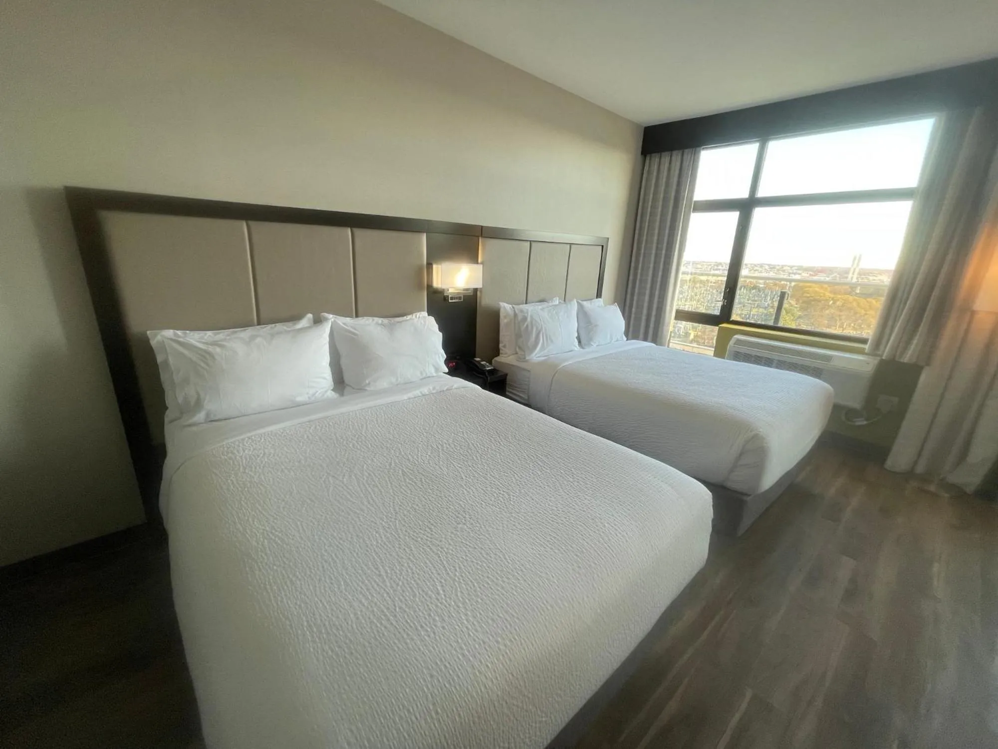 Bedroom, Bed in Holiday Inn Express Long Island City E - New York by IHG