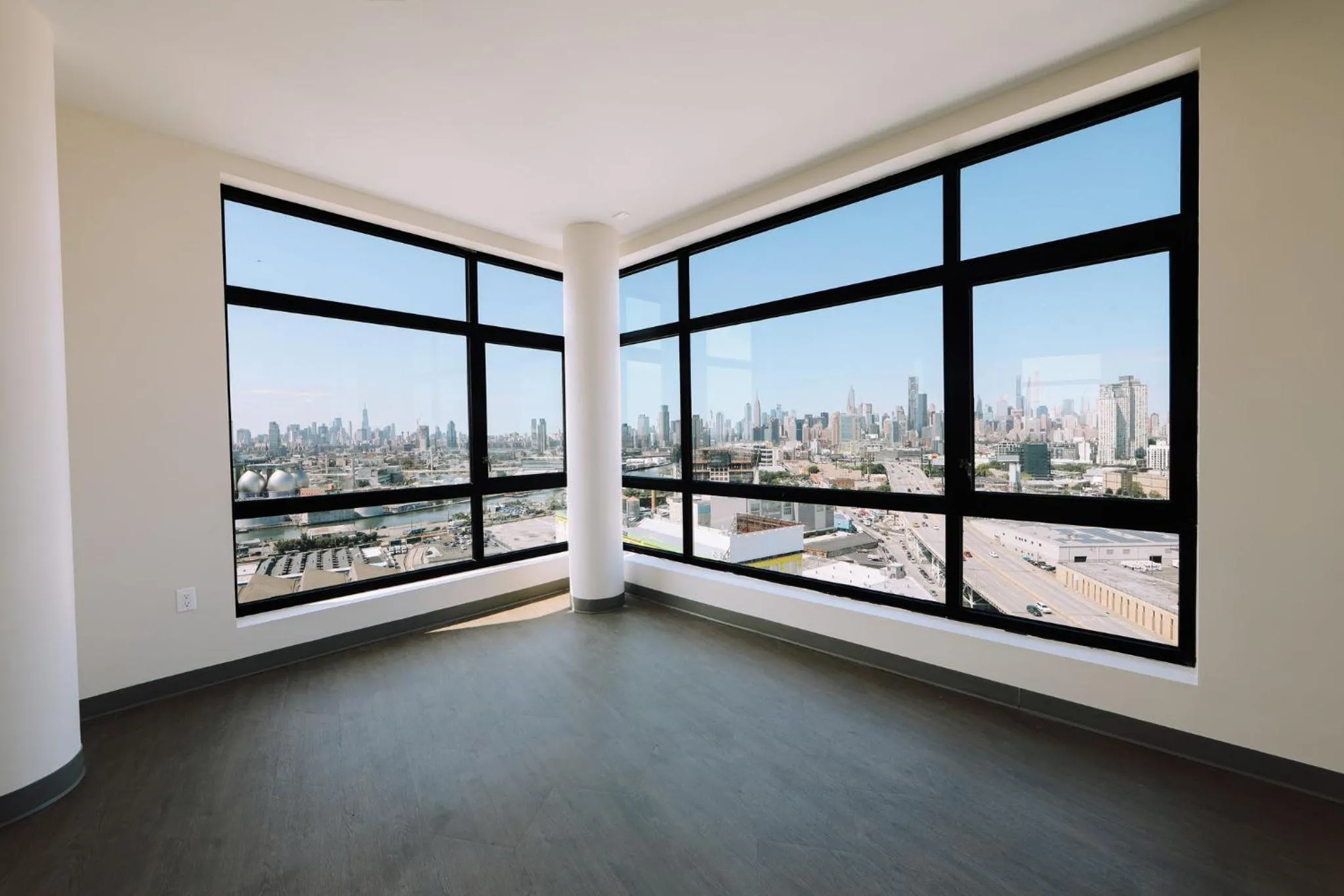 Meeting/conference room in Holiday Inn Express Long Island City E - New York by IHG