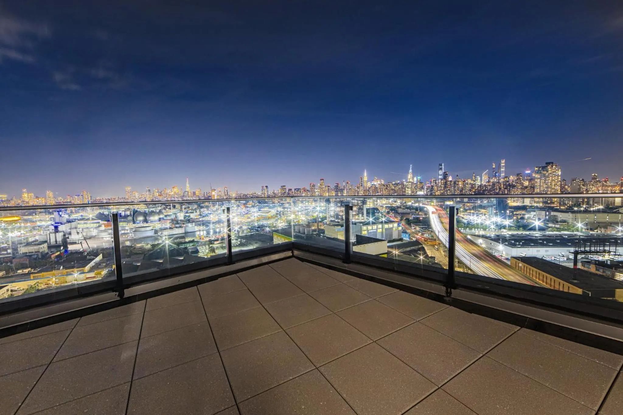 Meeting/conference room in Holiday Inn Express Long Island City E - New York by IHG