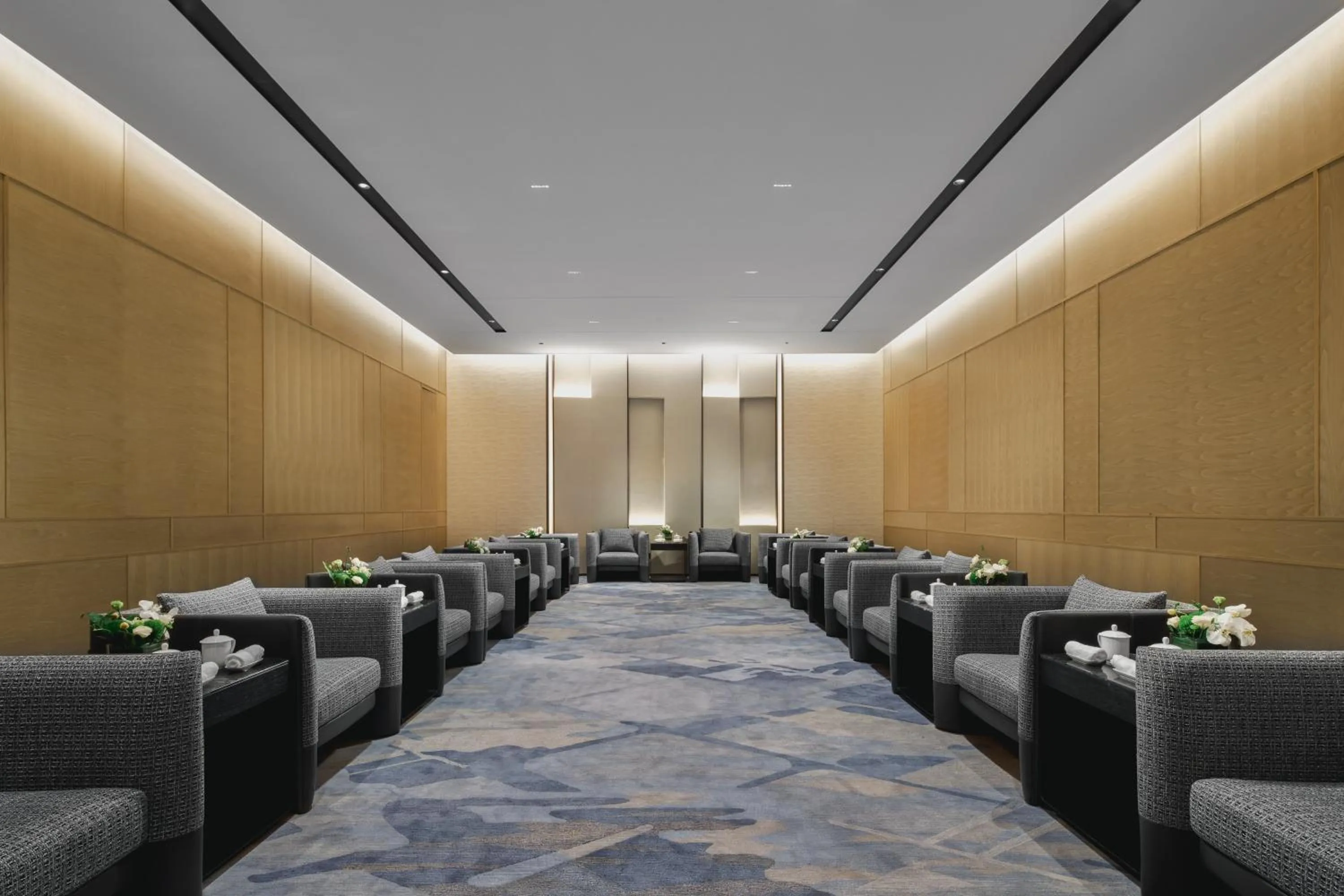 Living room in Crowne Plaza Shangluo, an IHG Hotel