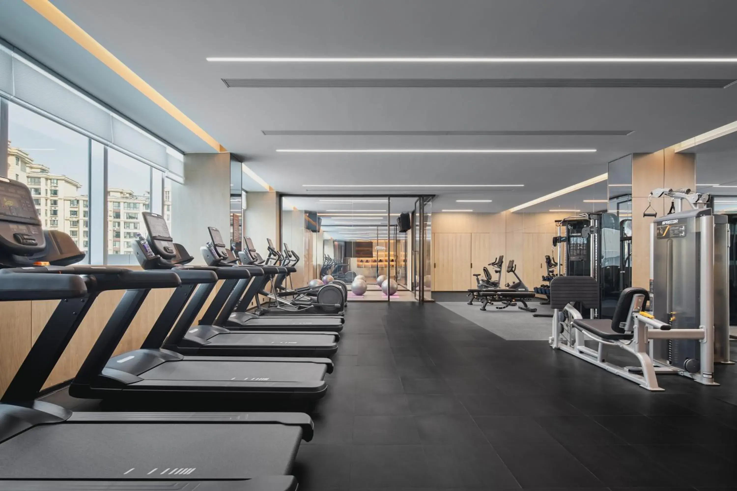 Fitness centre/facilities in Crowne Plaza Shangluo, an IHG Hotel Fitness centre/facilities in Crowne Plaza Shangluo, an IHG Hotel
