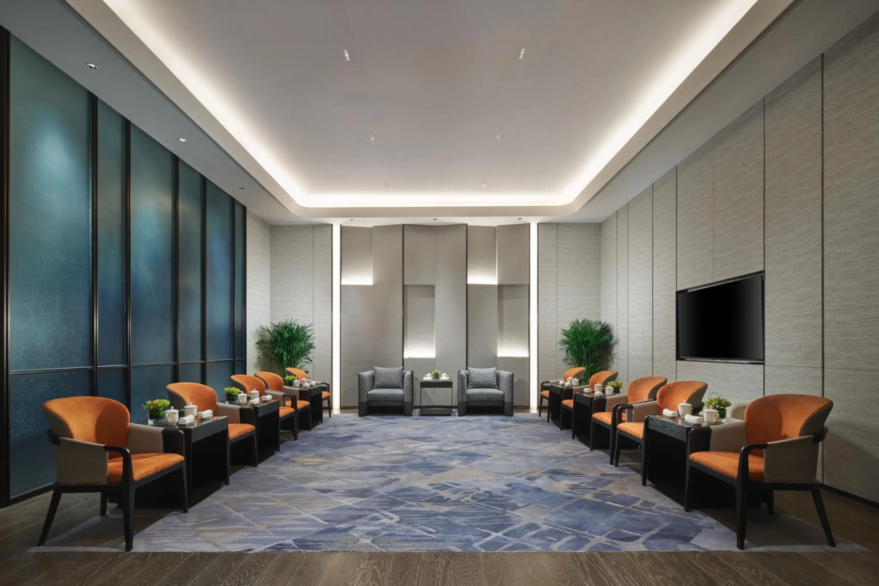 TV and multimedia in Crowne Plaza Shangluo, an IHG Hotel