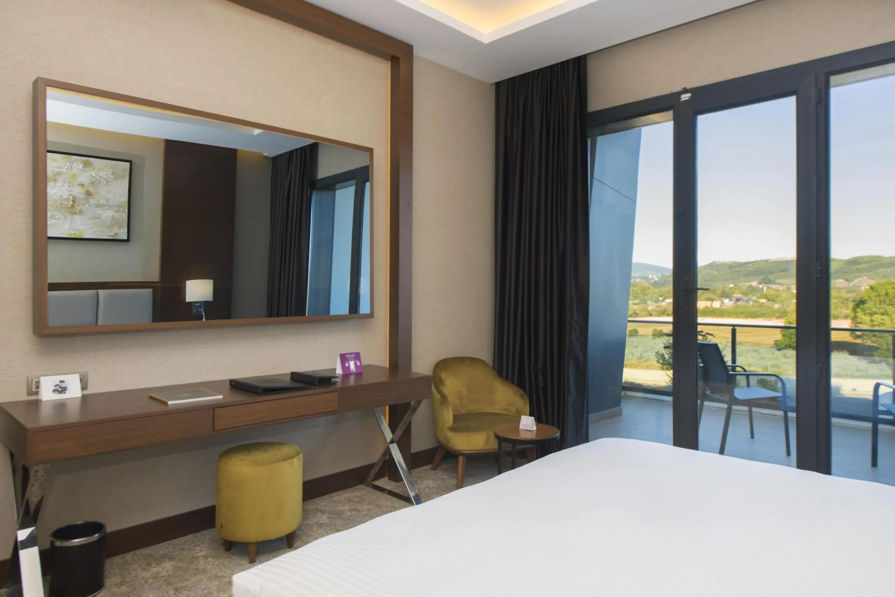 Bed in Crowne Plaza Yalova by IHG