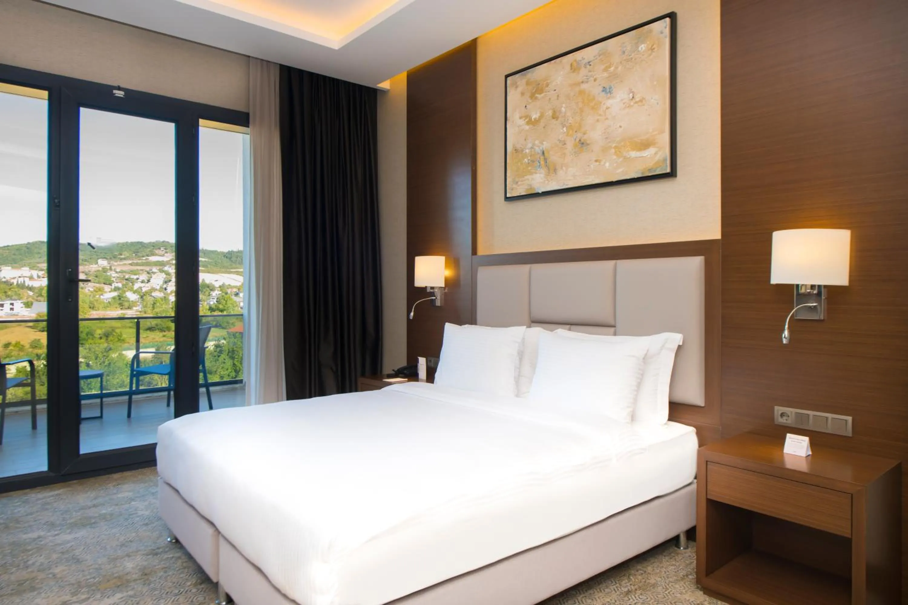 Bed in Crowne Plaza Yalova by IHG