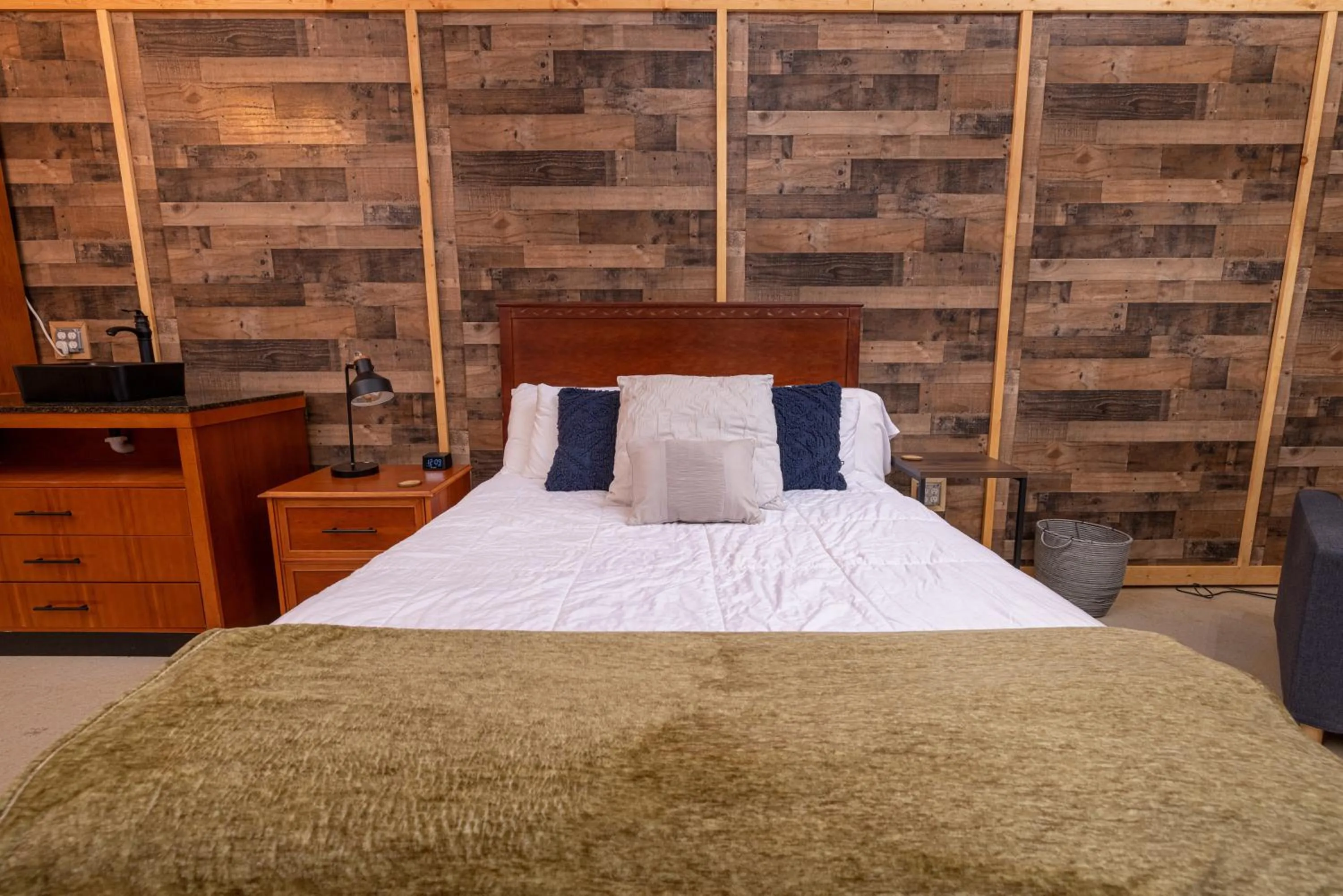 Bed in Hartwell Suites