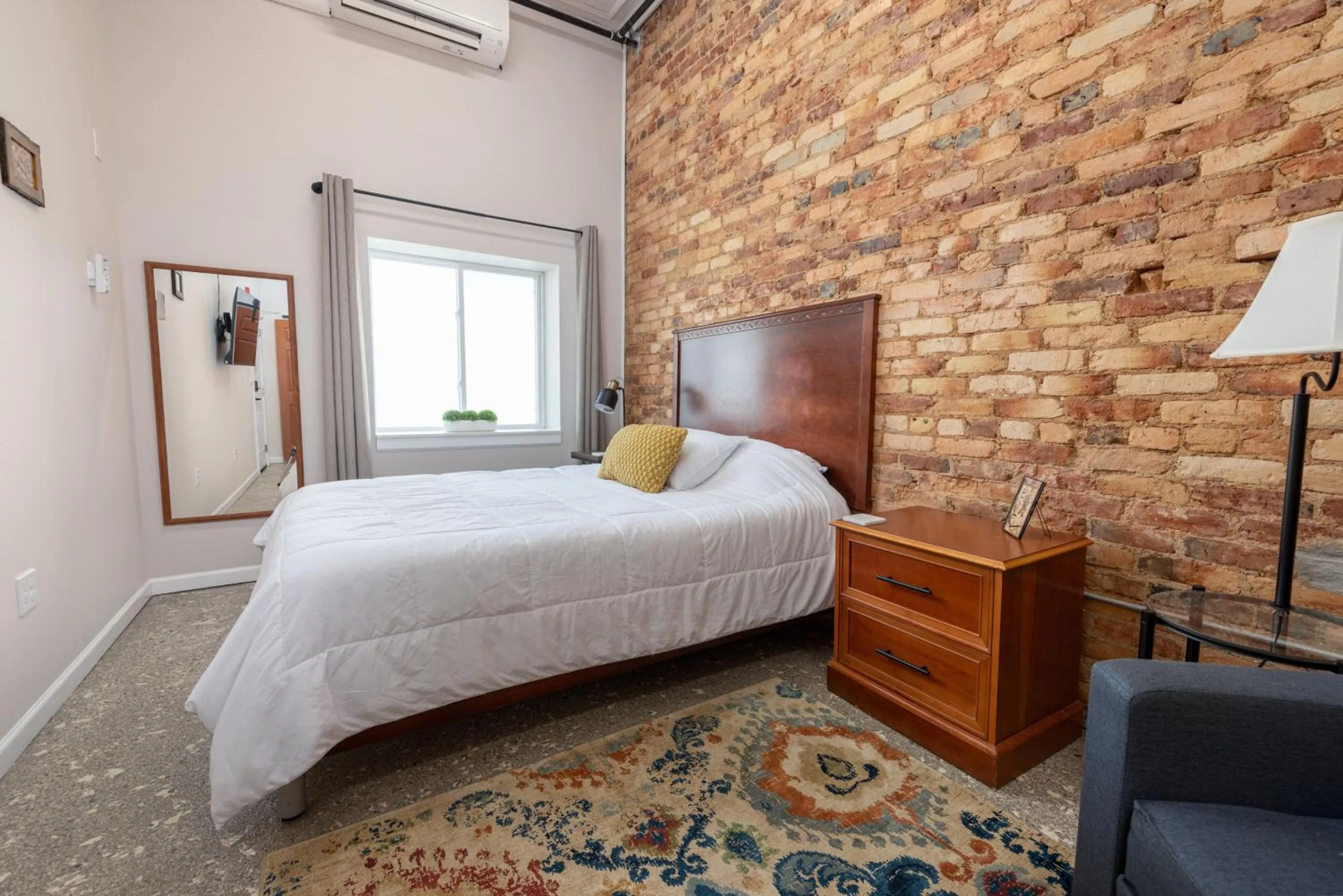 Bed in Hartwell Suites