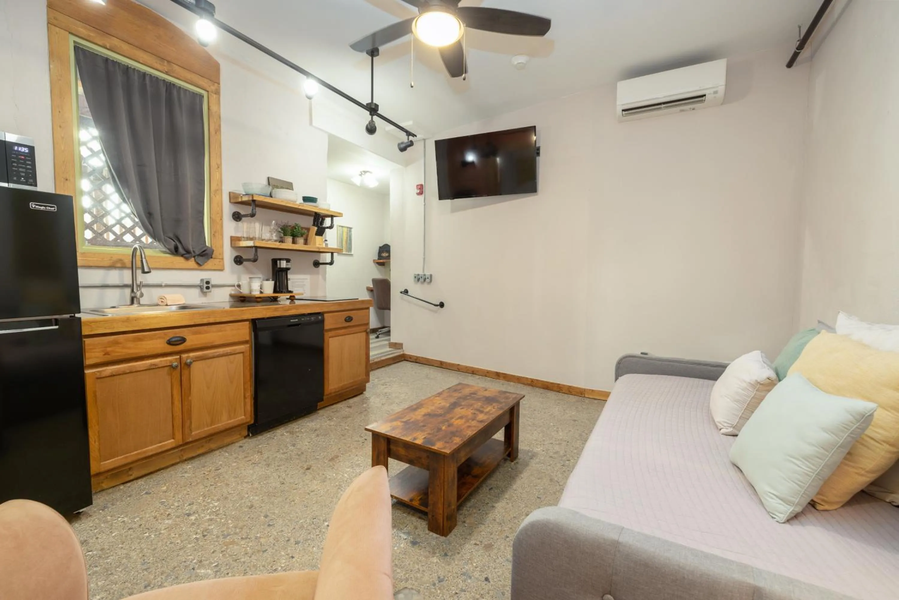 Hartwell Suites