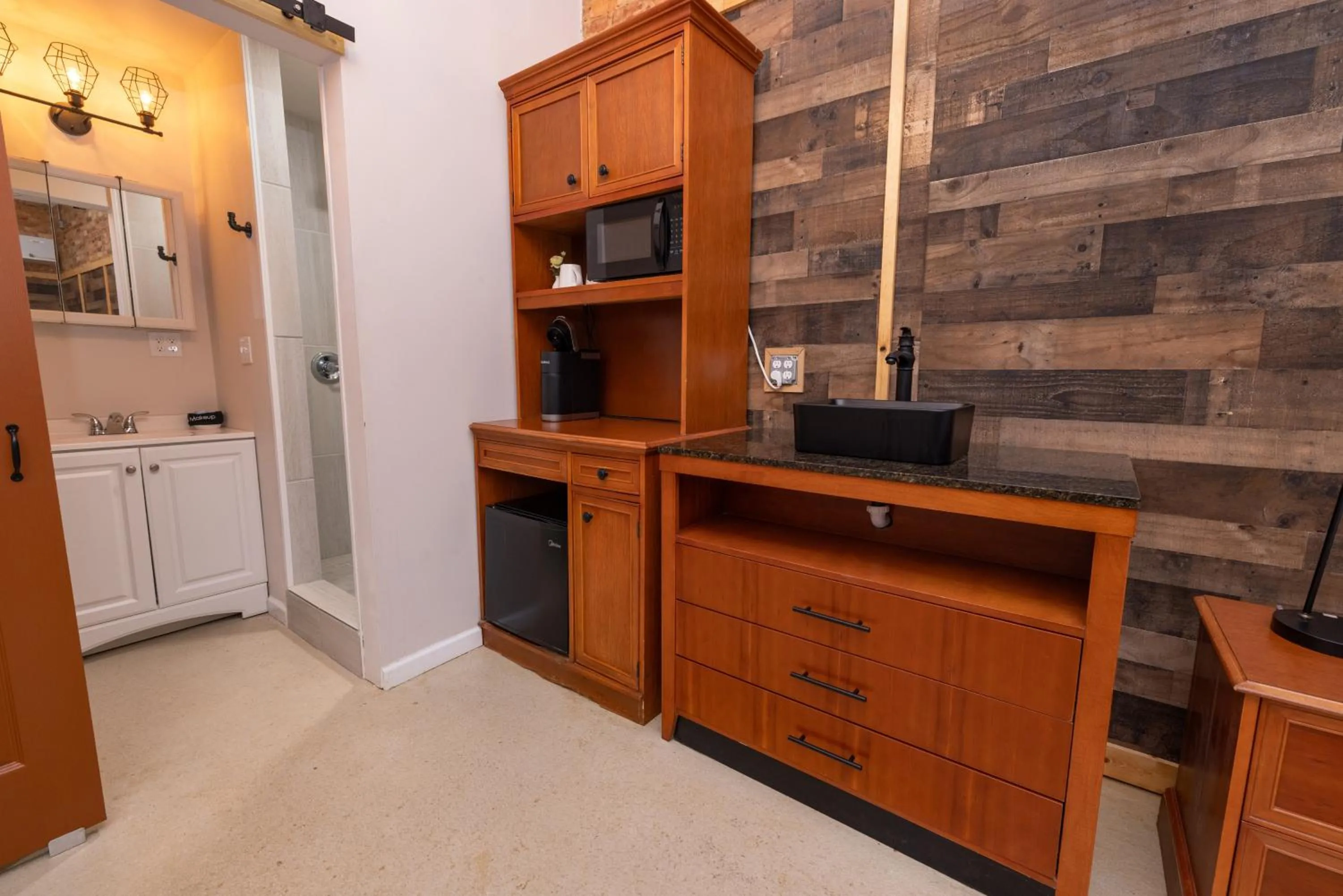 Hartwell Suites
