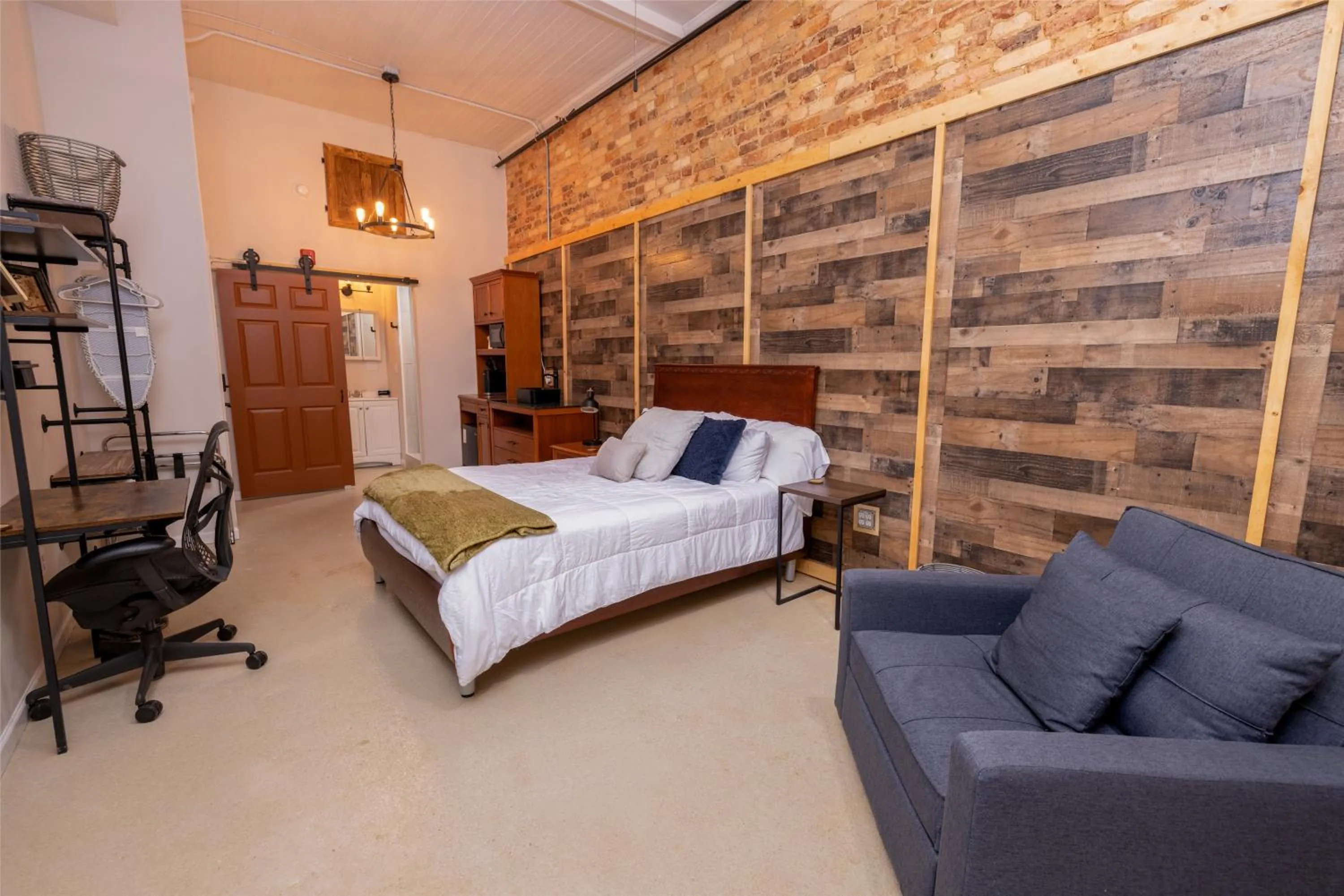 Bed in Hartwell Suites