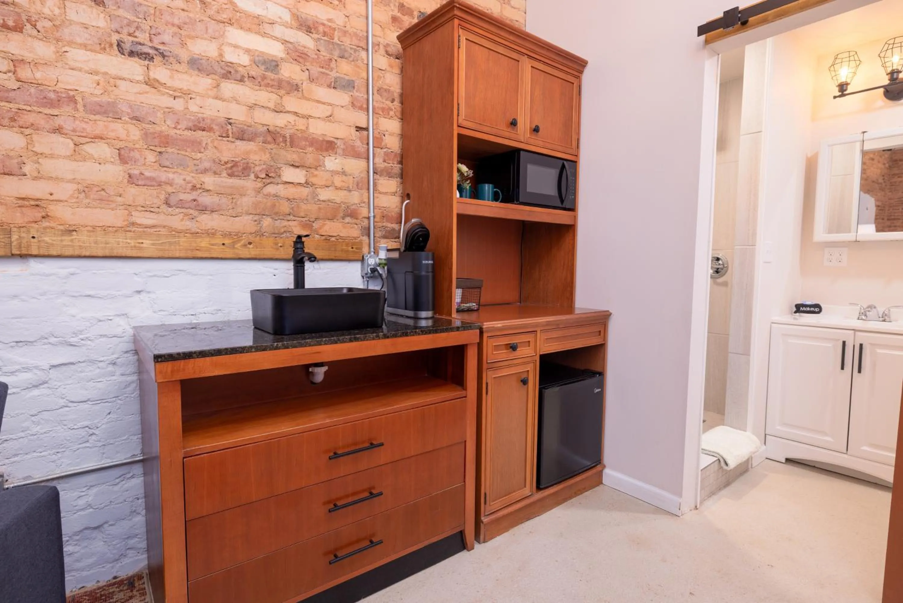 Hartwell Suites