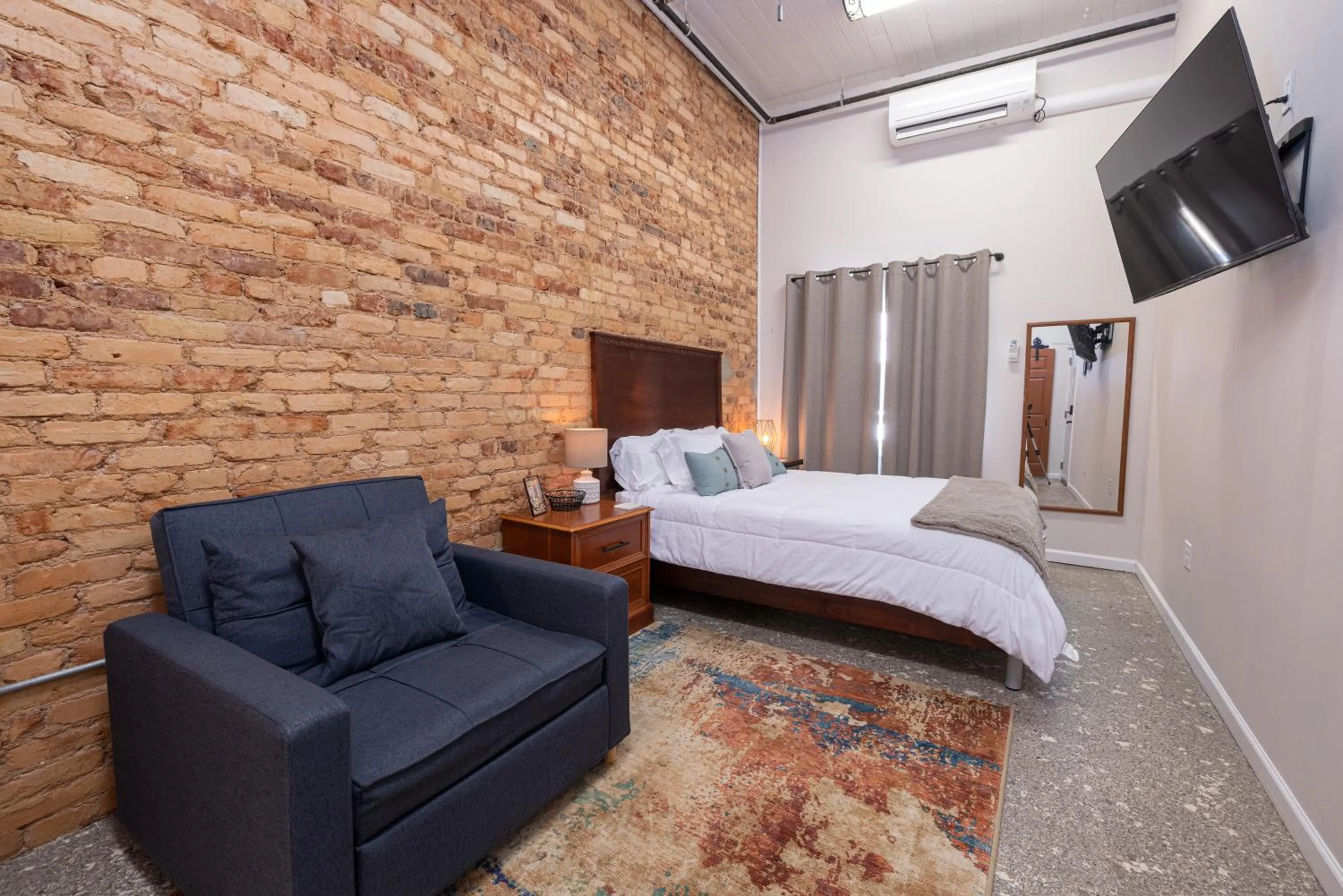 Bed in Hartwell Suites