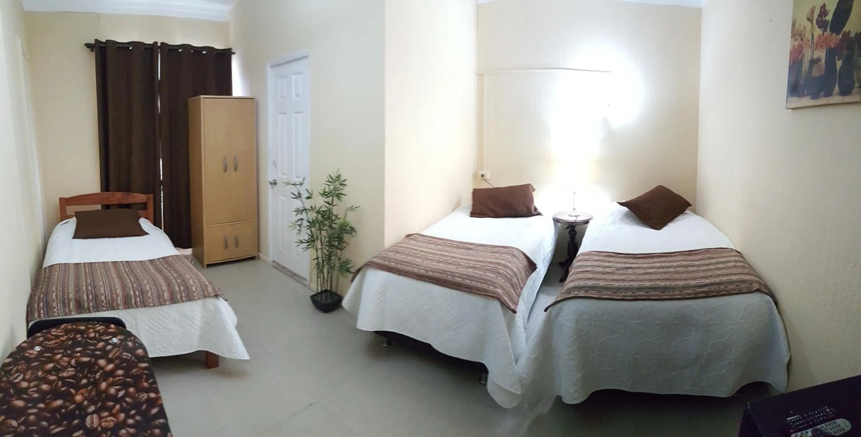Comfort Triple Room with Shower in Hostal Del Centro Talca