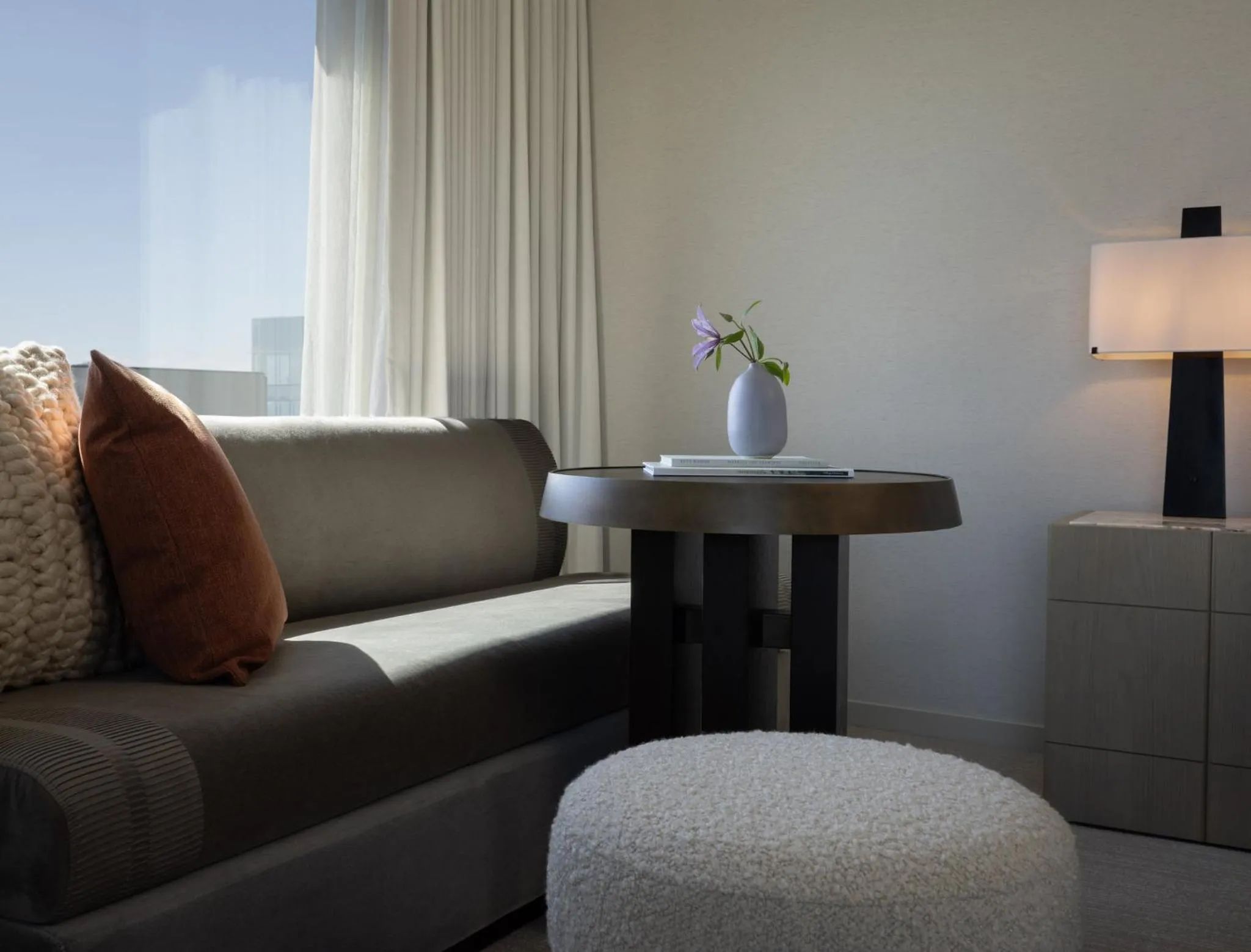 Photo of the whole room in Kimpton Claret Hotel by IHG