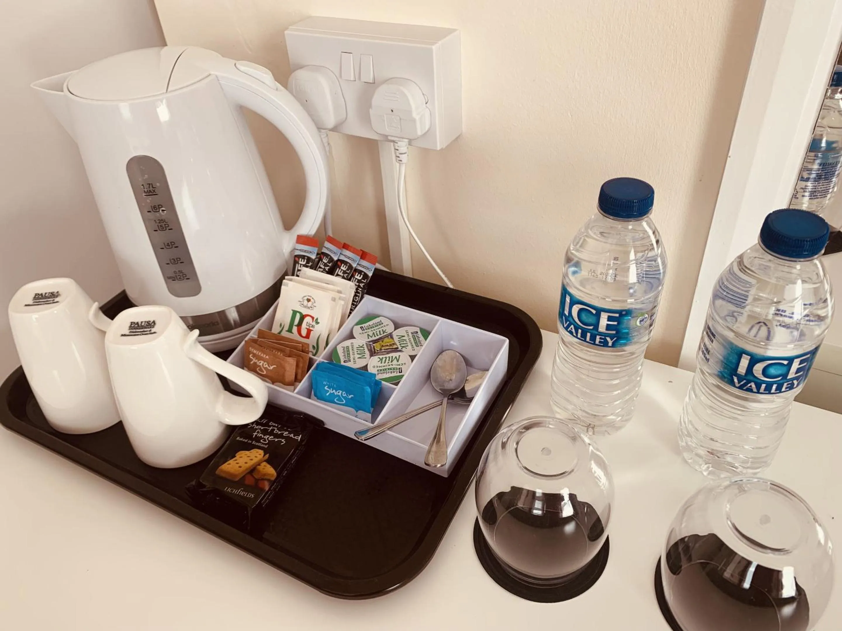 Bedroom in Preston Hotel