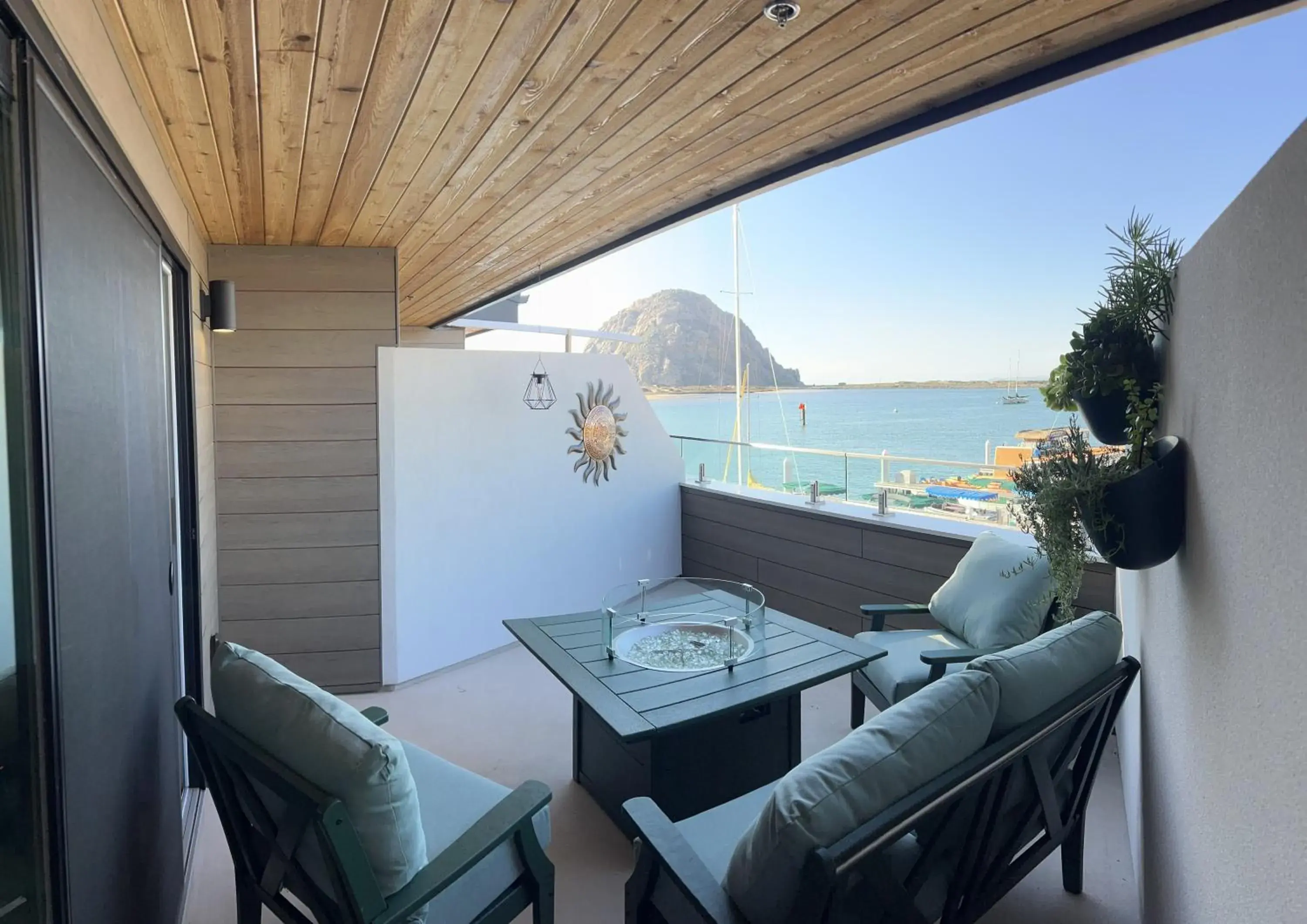 Superior Suite in HarborWalk Inn Superior Suite in HarborWalk Inn