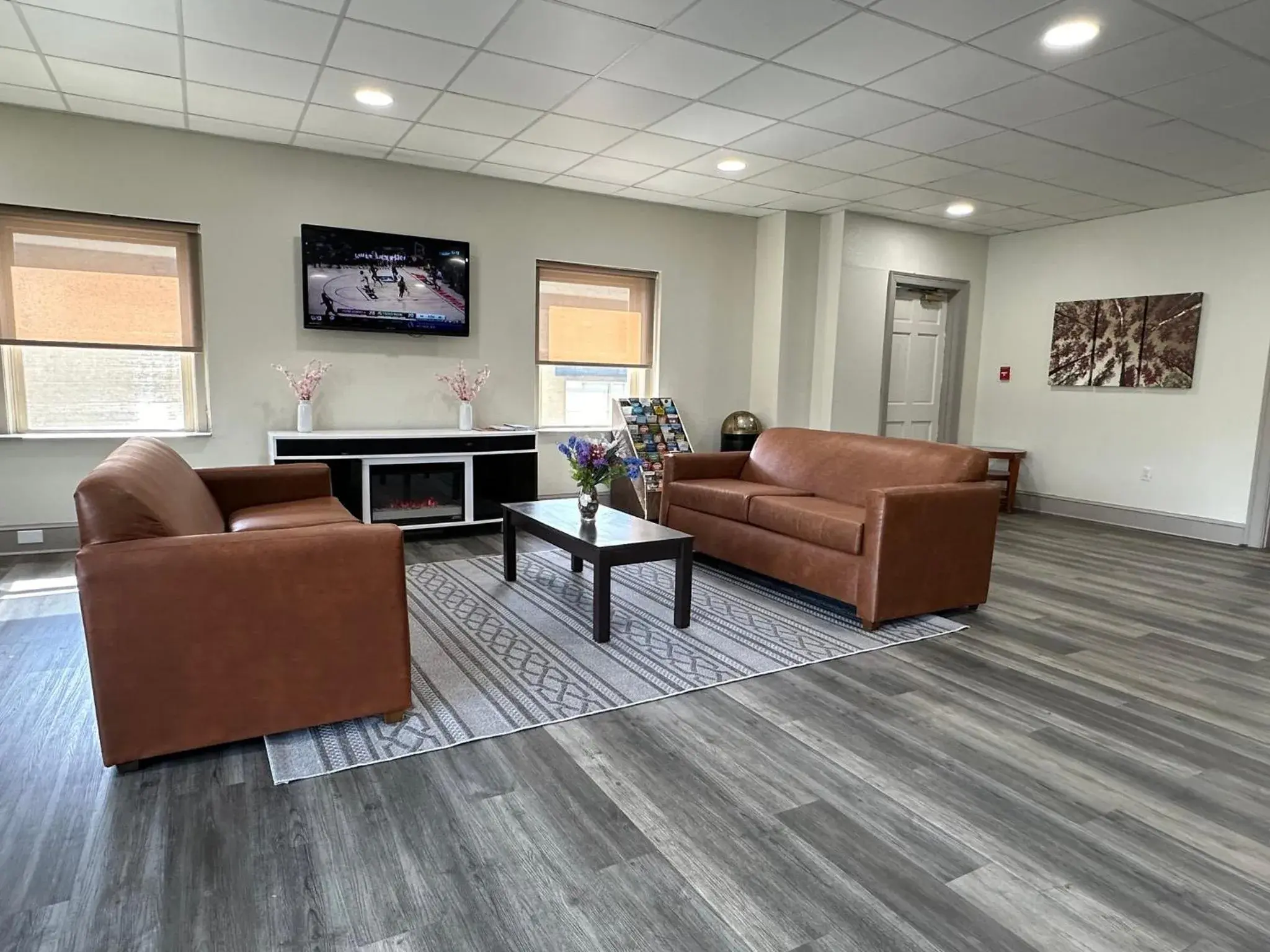 Lobby or reception in HomeTowne Studios by Red Roof Richmond, VA - W Broad St Lobby or reception in HomeTowne Studios by Red Roof Richmond, VA - W Broad St