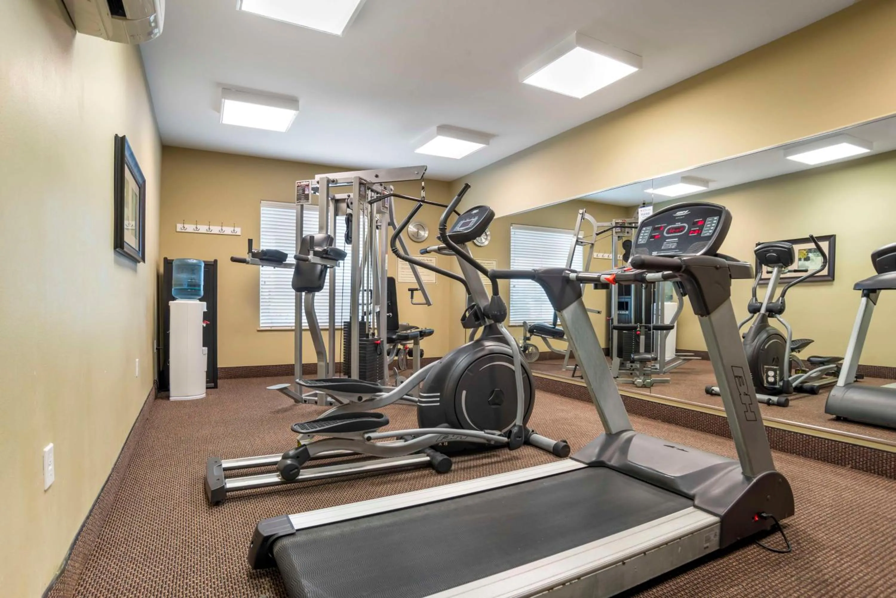 Fitness centre/facilities in Best Western Plus Chalmette Hotel