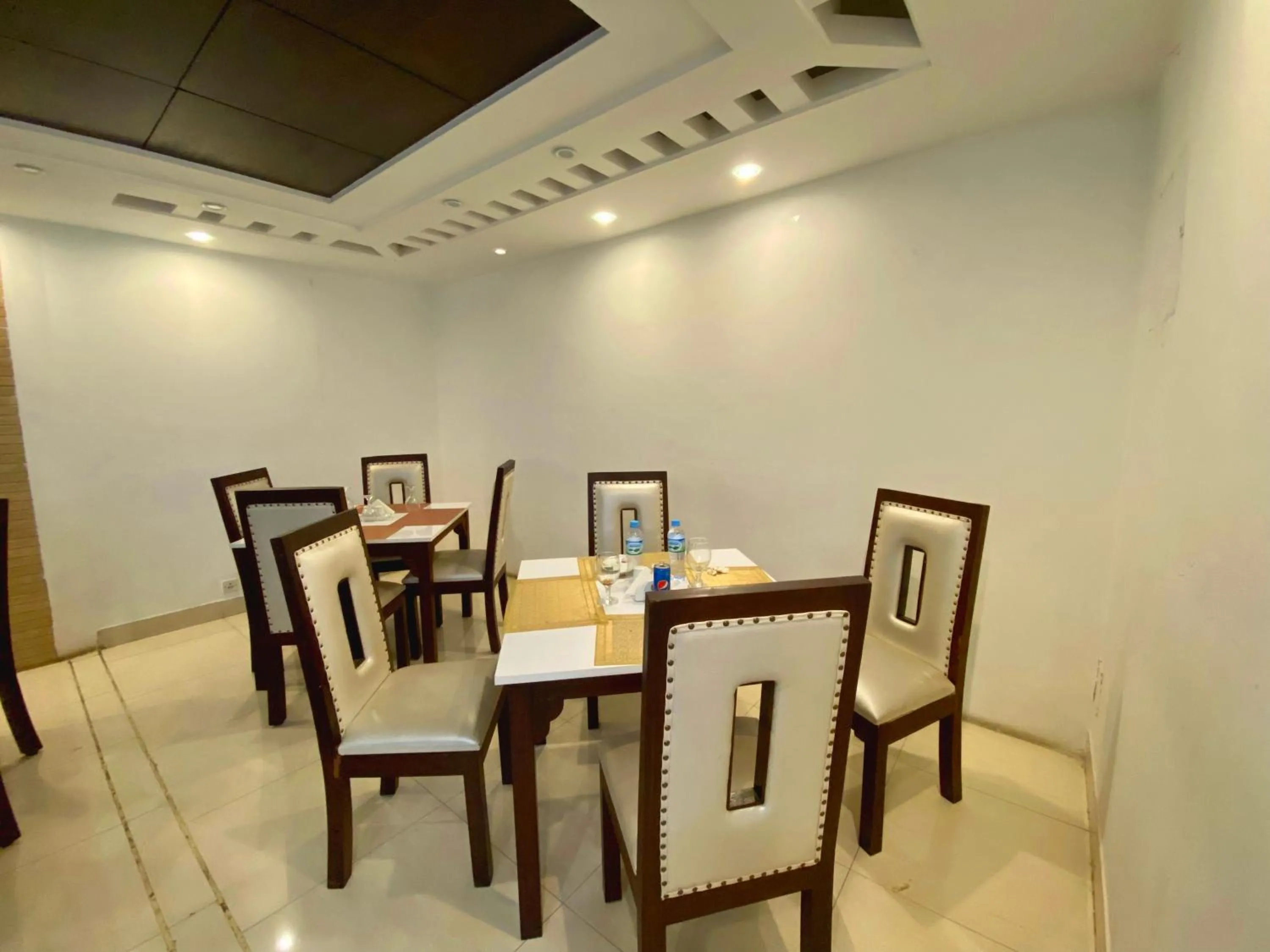 Restaurant/places to eat in Hotel Park Hyatt