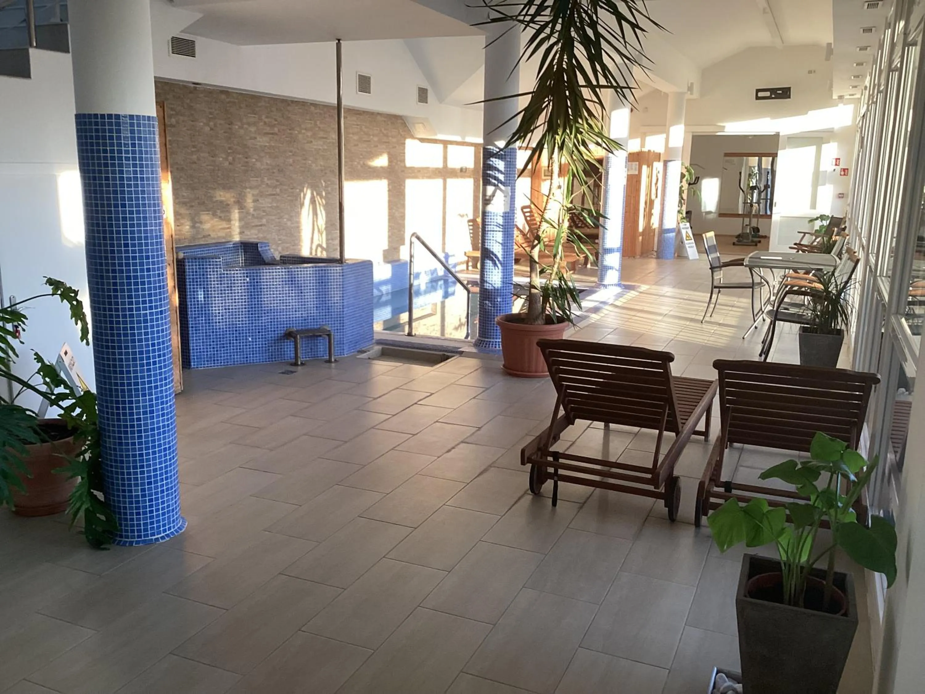 Swimming pool in Ella Residence Panzió