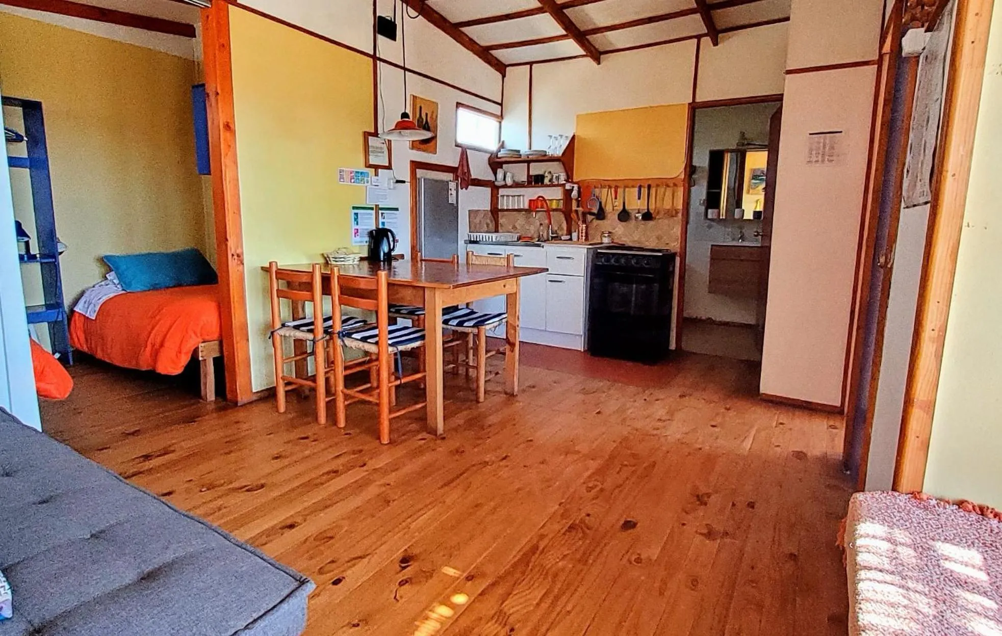 Photo of the whole room in Cabañas Paraiso