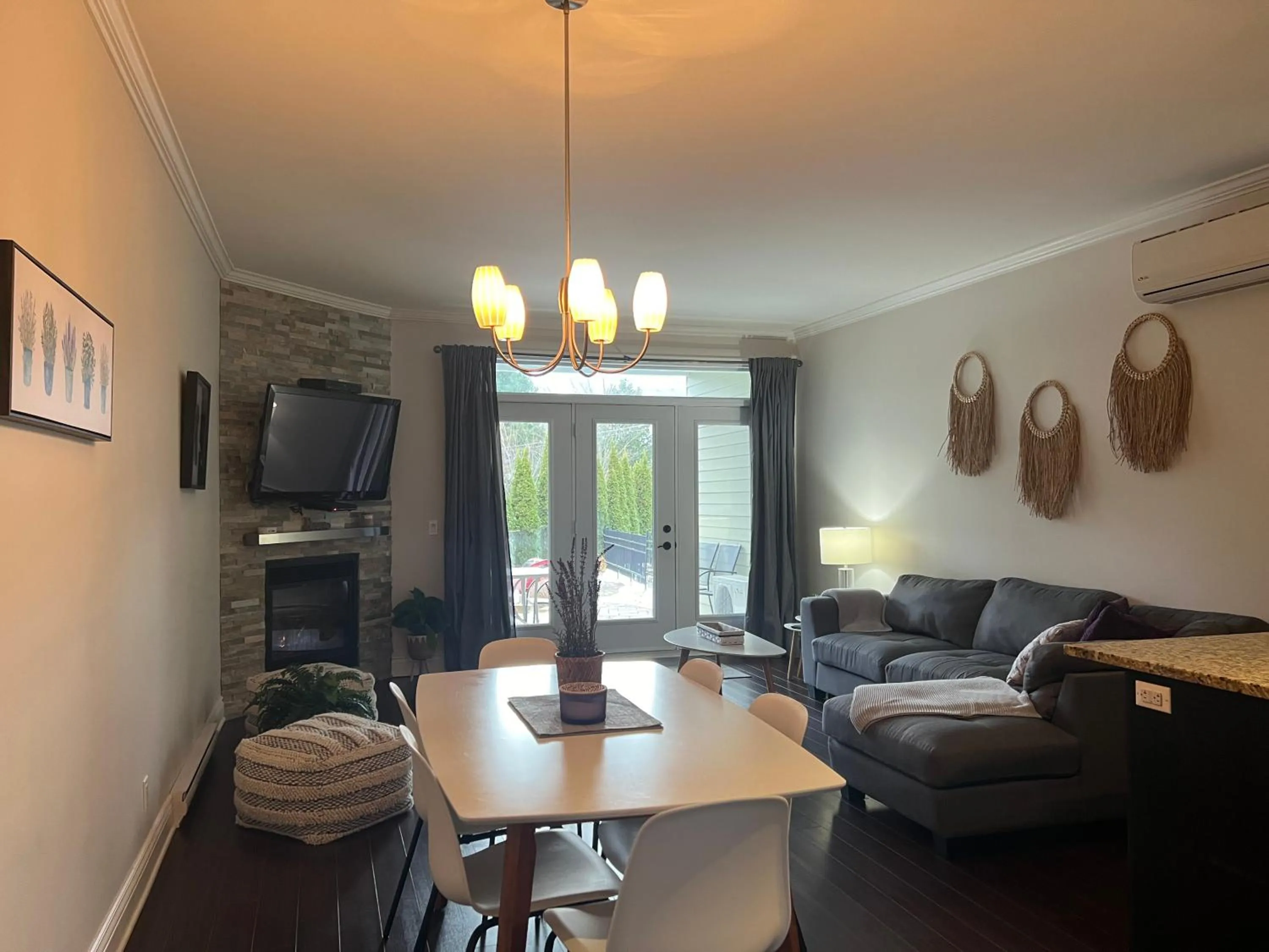 Superbe condo - Navette de Ski Gratuite #102