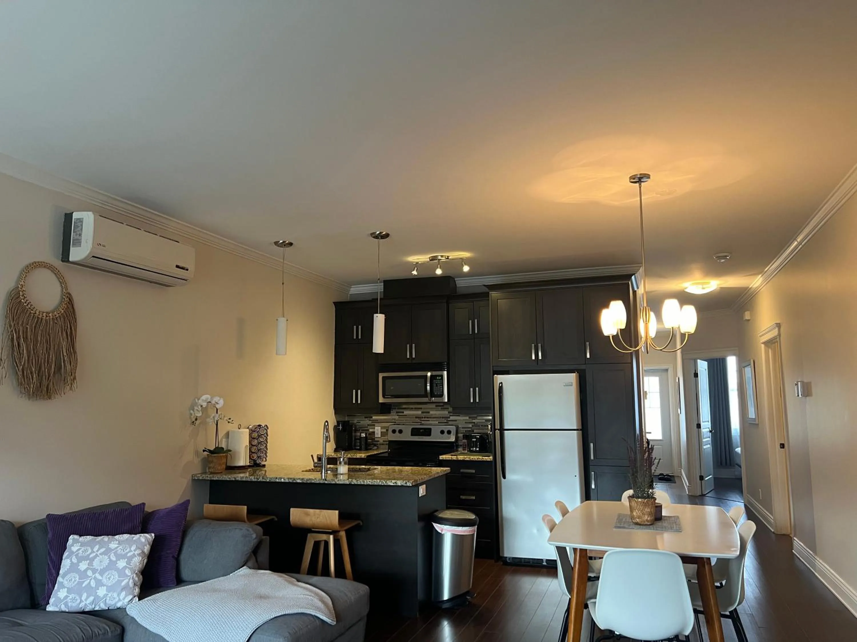 Superbe condo - Navette de Ski Gratuite #102