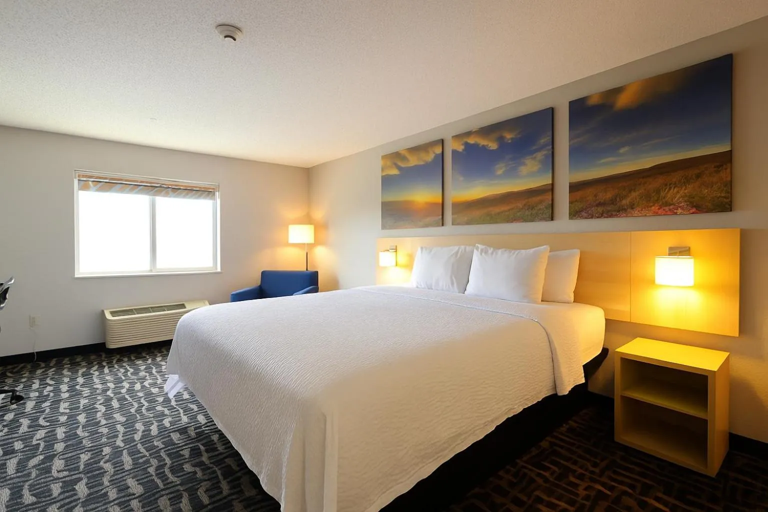 Bed in Days Inn by Wyndham Jackson