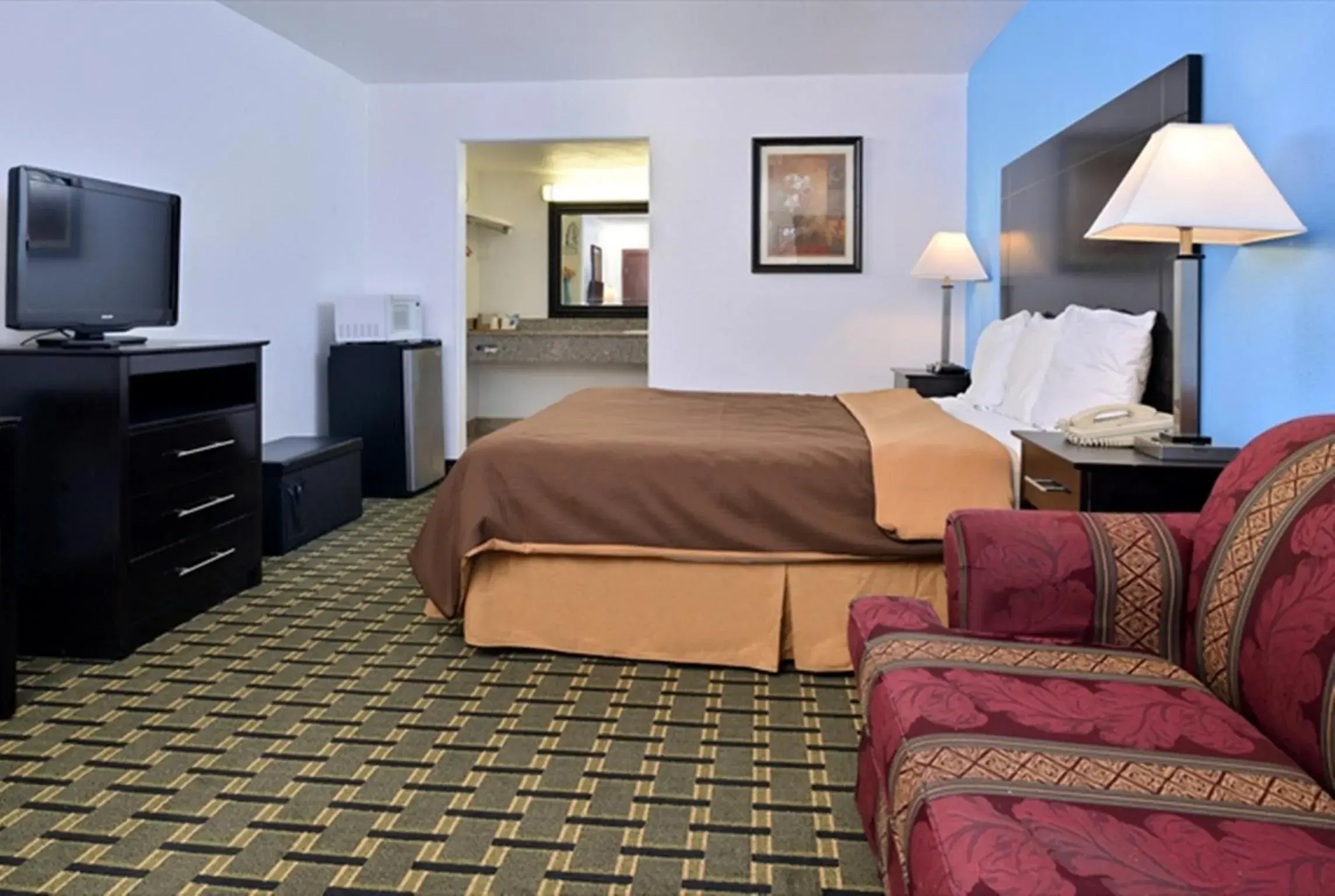 Bedroom, Bed in Executive Inn