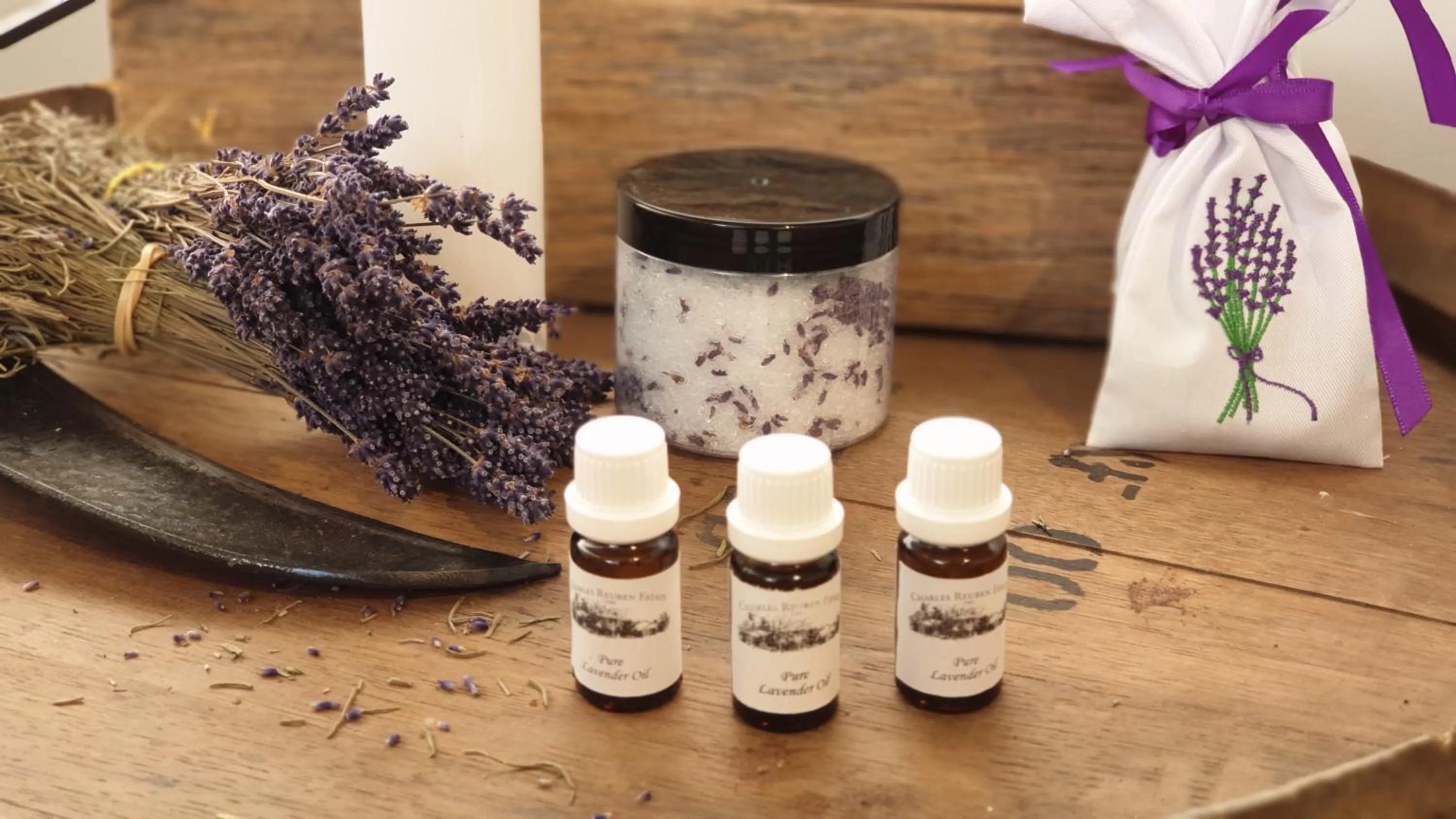 Decorative detail in Charles Reuben Estate