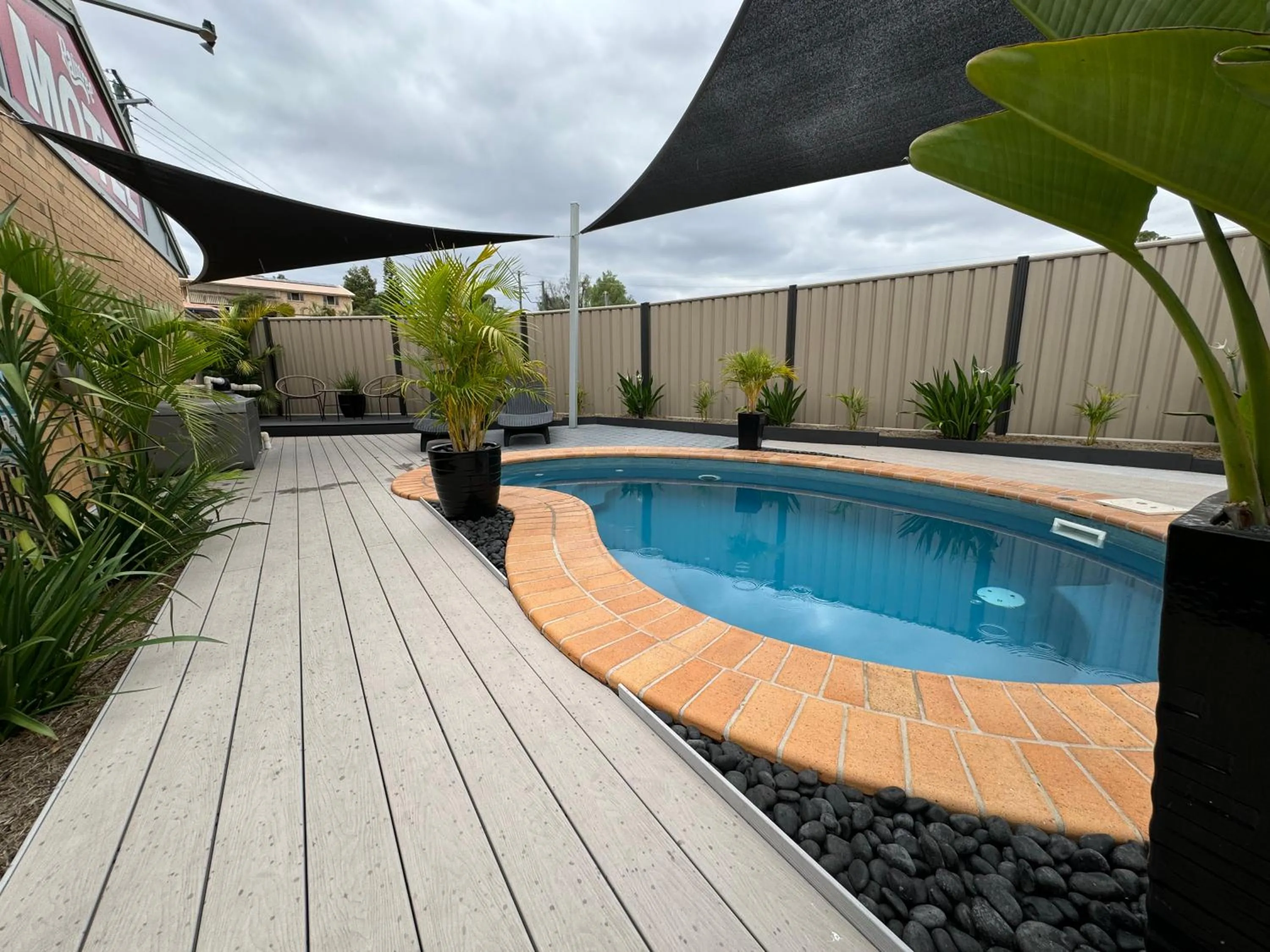 Swimming pool in Raintree Motel Biloela