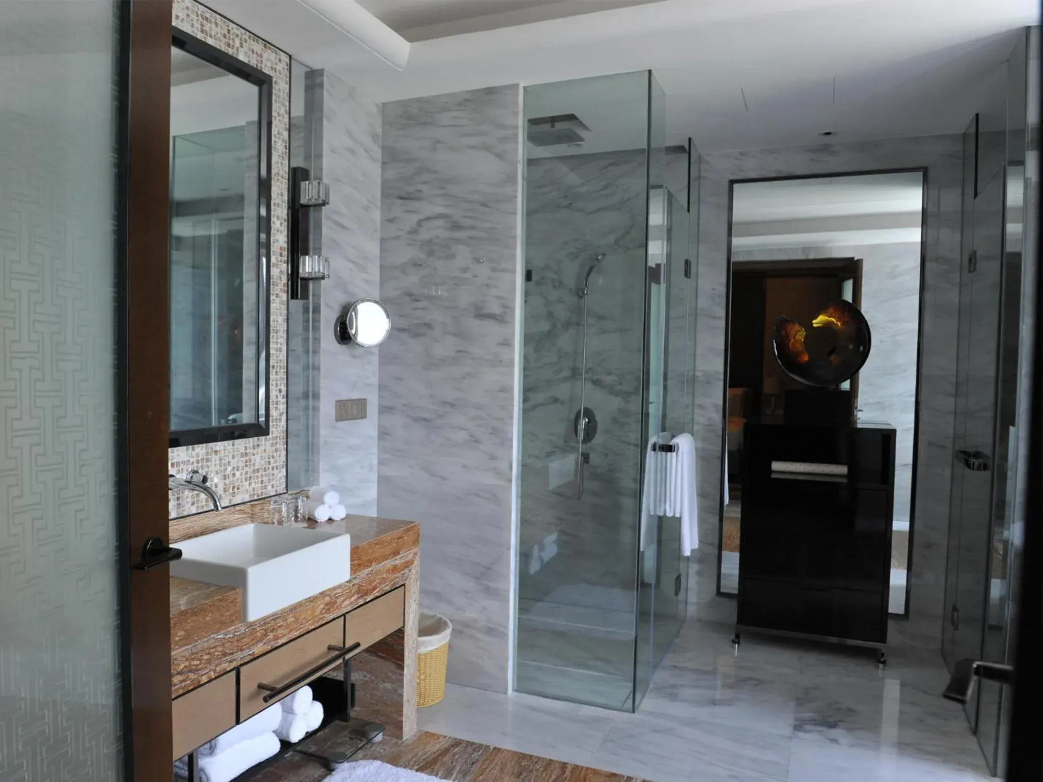 Twin Room - Disability Access - Non-Smoking in Ramada Plaza Liuzhou Liudong Twin Room - Disability Access - Non-Smoking in Ramada Plaza Liuzhou Liudong