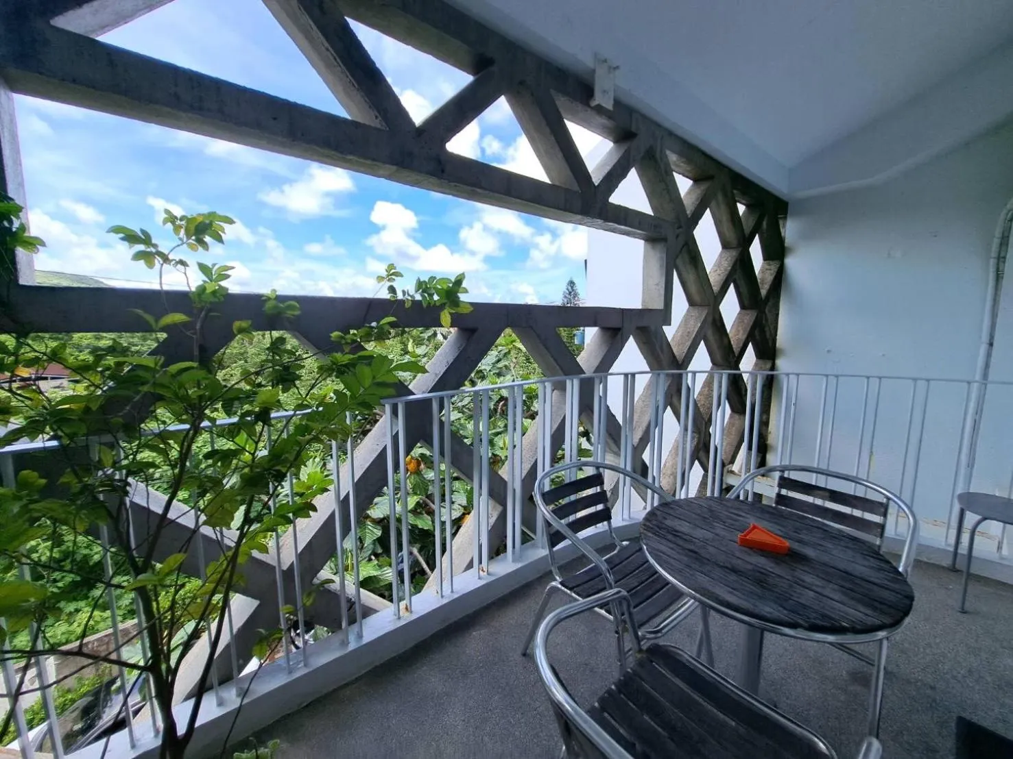 Balcony/Terrace in 墾丁橘月Orange Moon Inn