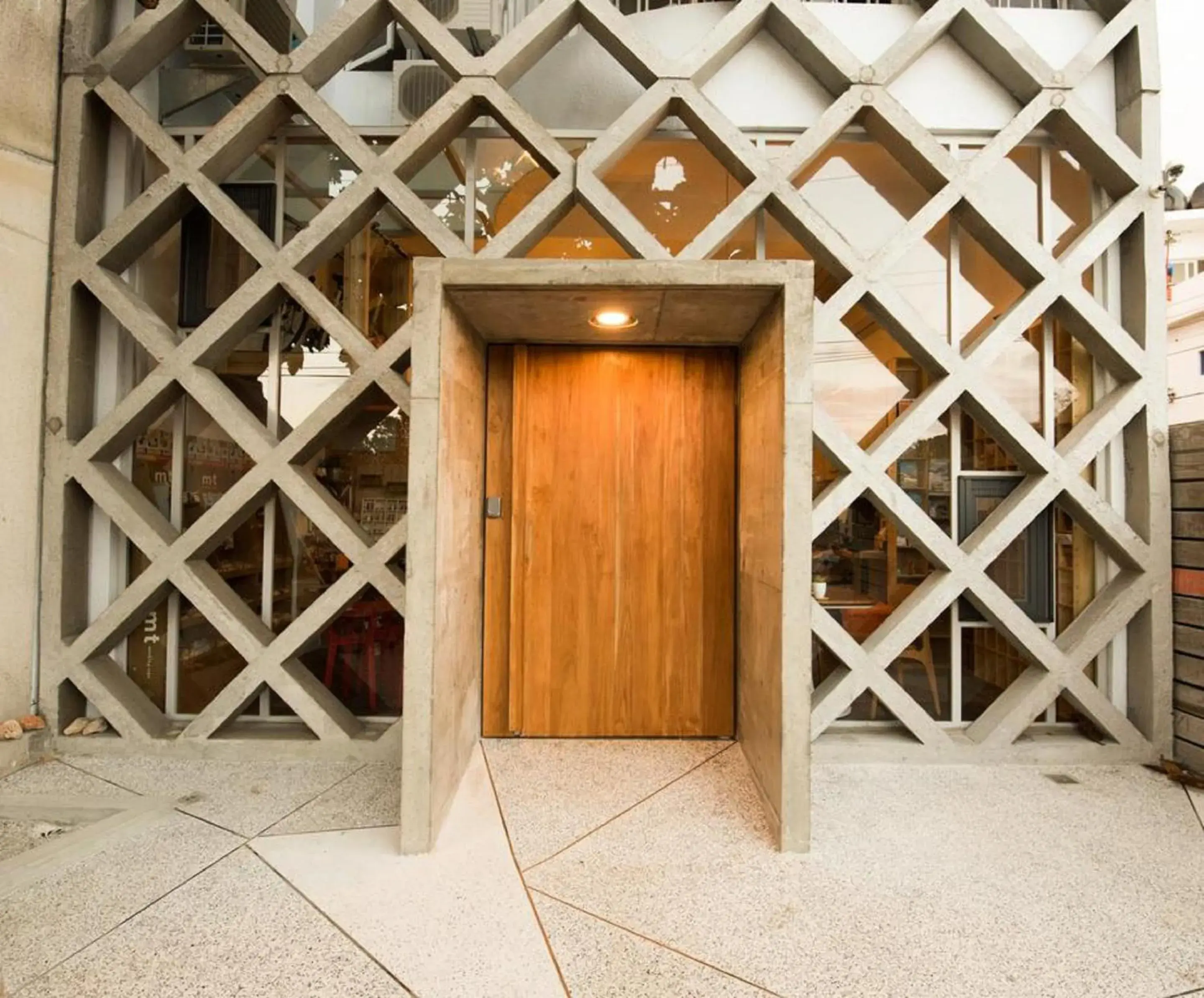 Property building in 墾丁橘月Orange Moon Inn Property building in 墾丁橘月Orange Moon Inn